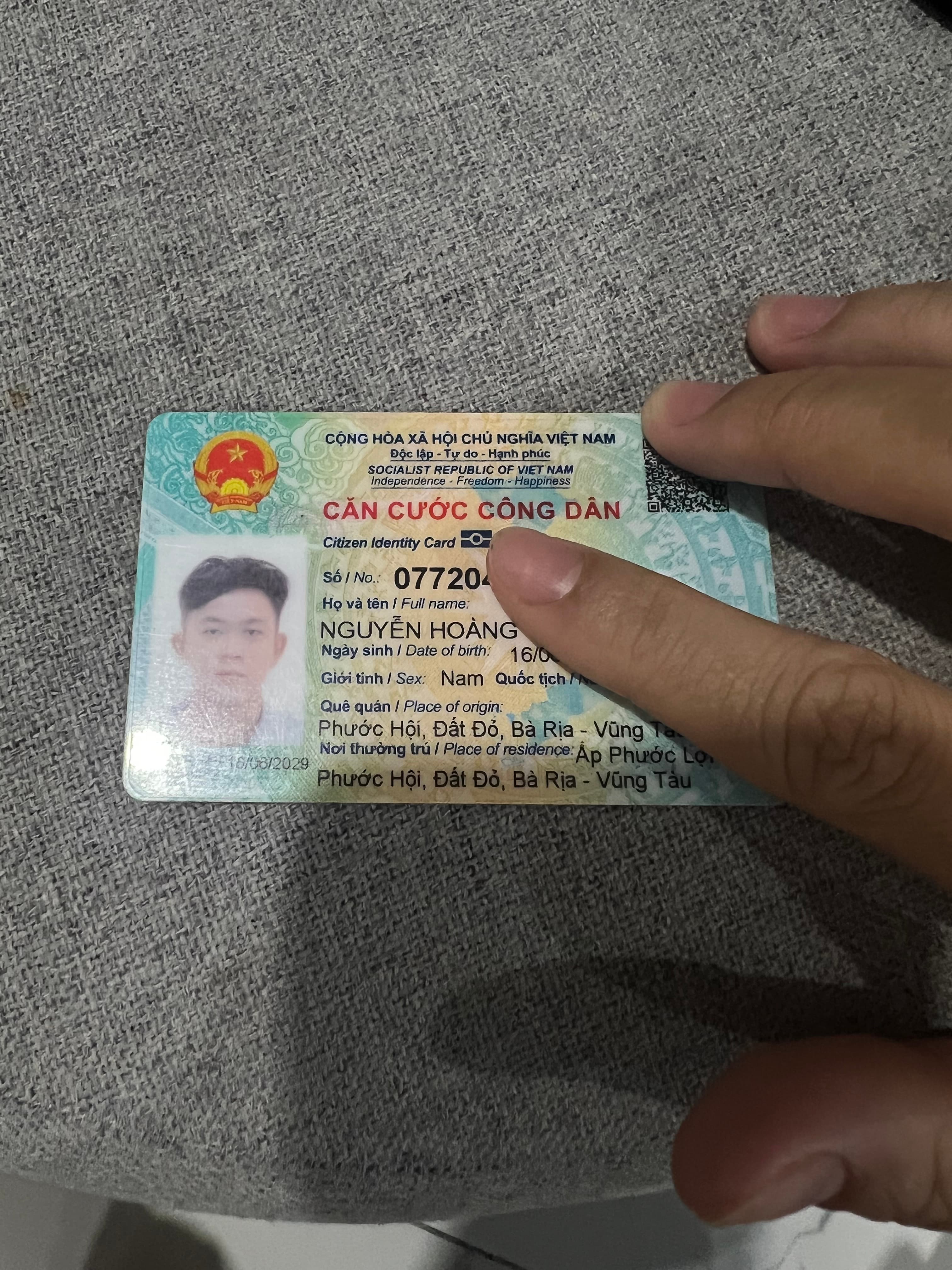 Nhặt được bóp tiền và giấy tờ ở Chung cư Gia Hoà Thủ Đức