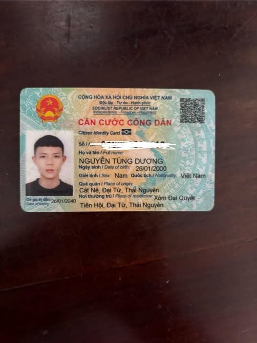 Nhặt được giấy tờ Nguyễn Tùng Dương 2000