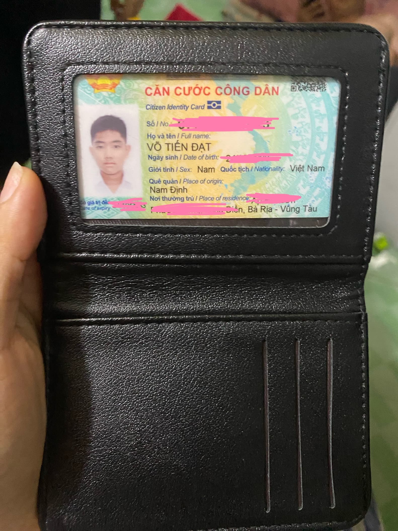Nhặt đc ví có CCCD và ít tiền mặt TPHCM