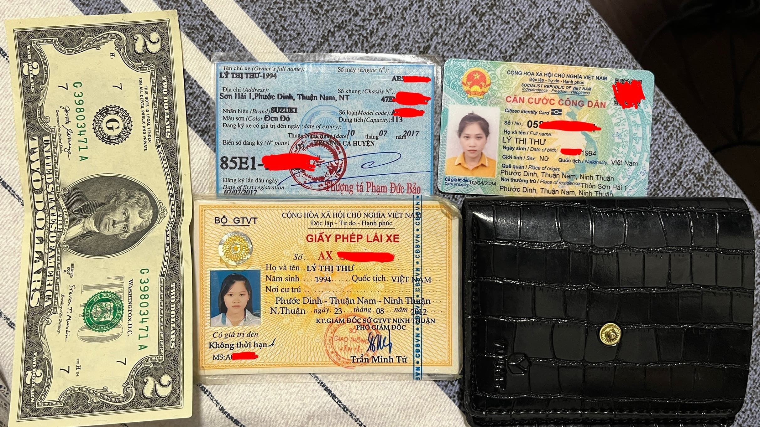 Nhặt được ví Lý Thị Thư