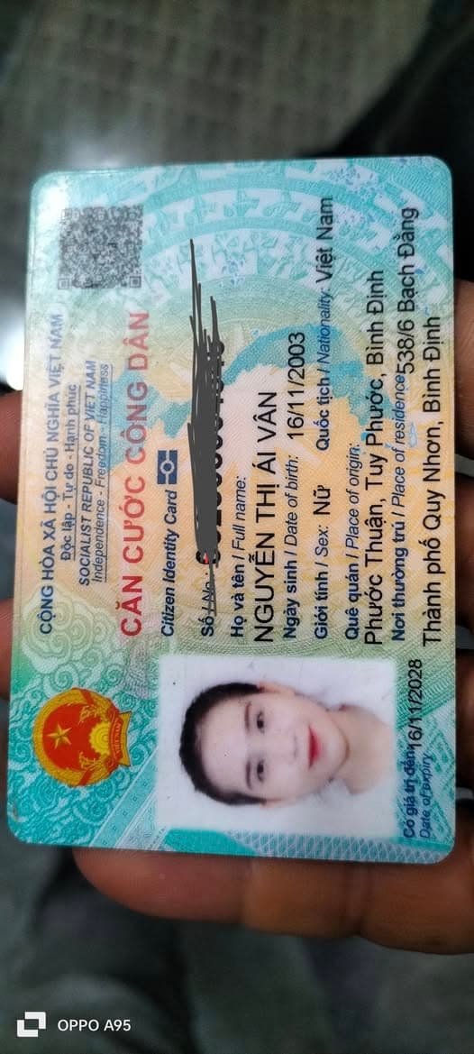 Nhặt được giấy tờ Nguyễn Thị Ái Vân