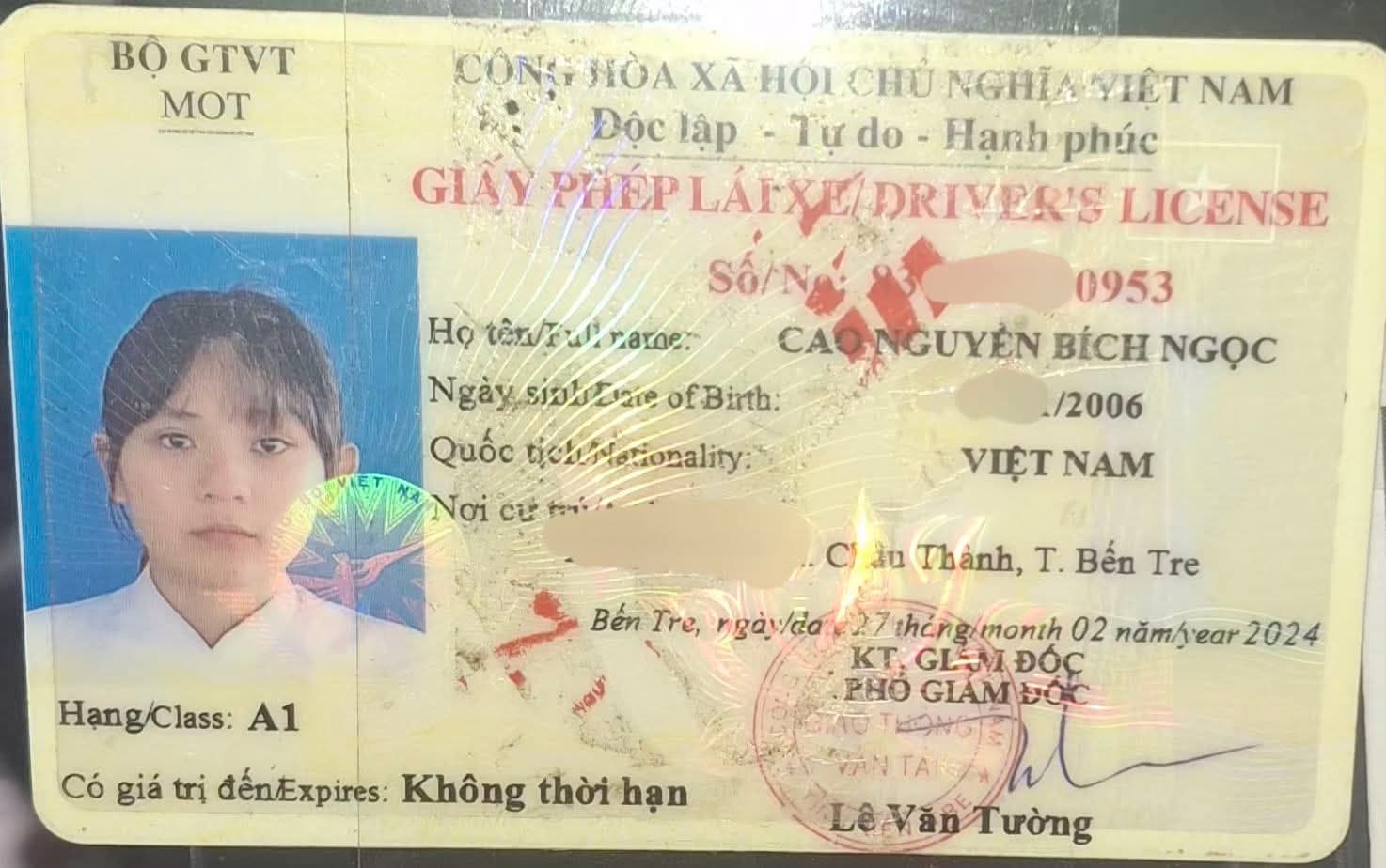 Tìm người làm rơi giấy phép lái xe 