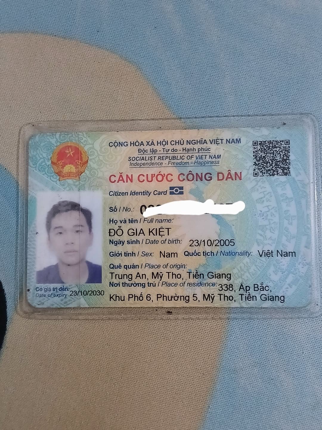 nhặt được ví của bạn Đỗ Gia Kiệt