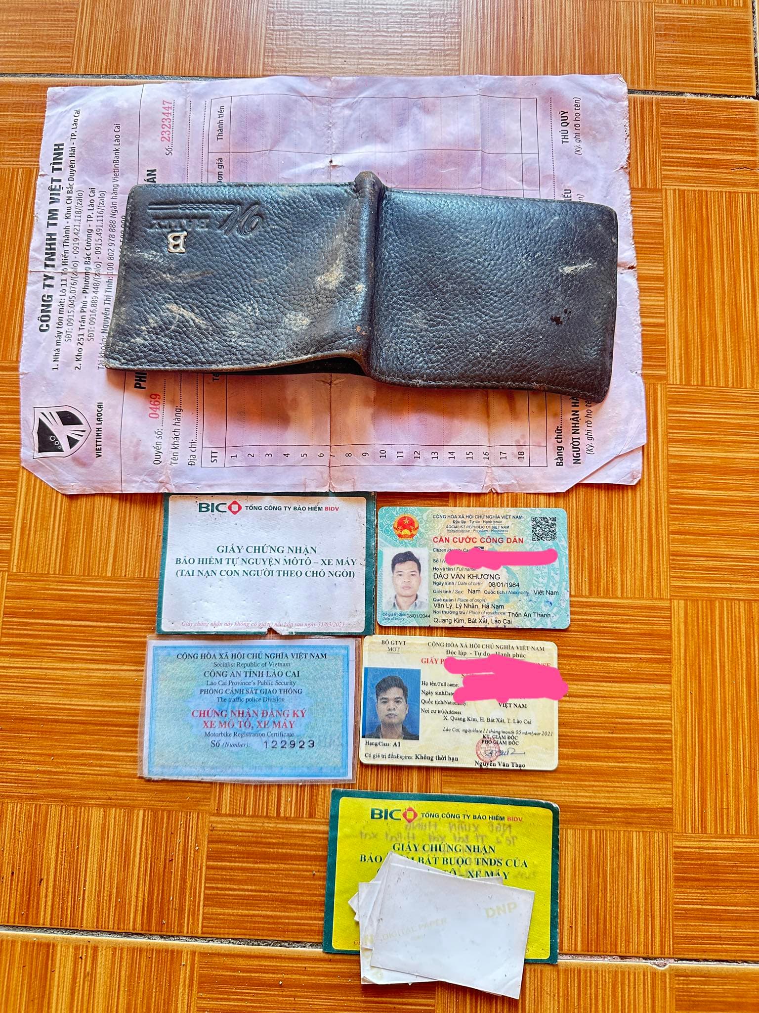 Nhặt được ví giấy tờ tên ĐÀO VĂN KHƯƠNG