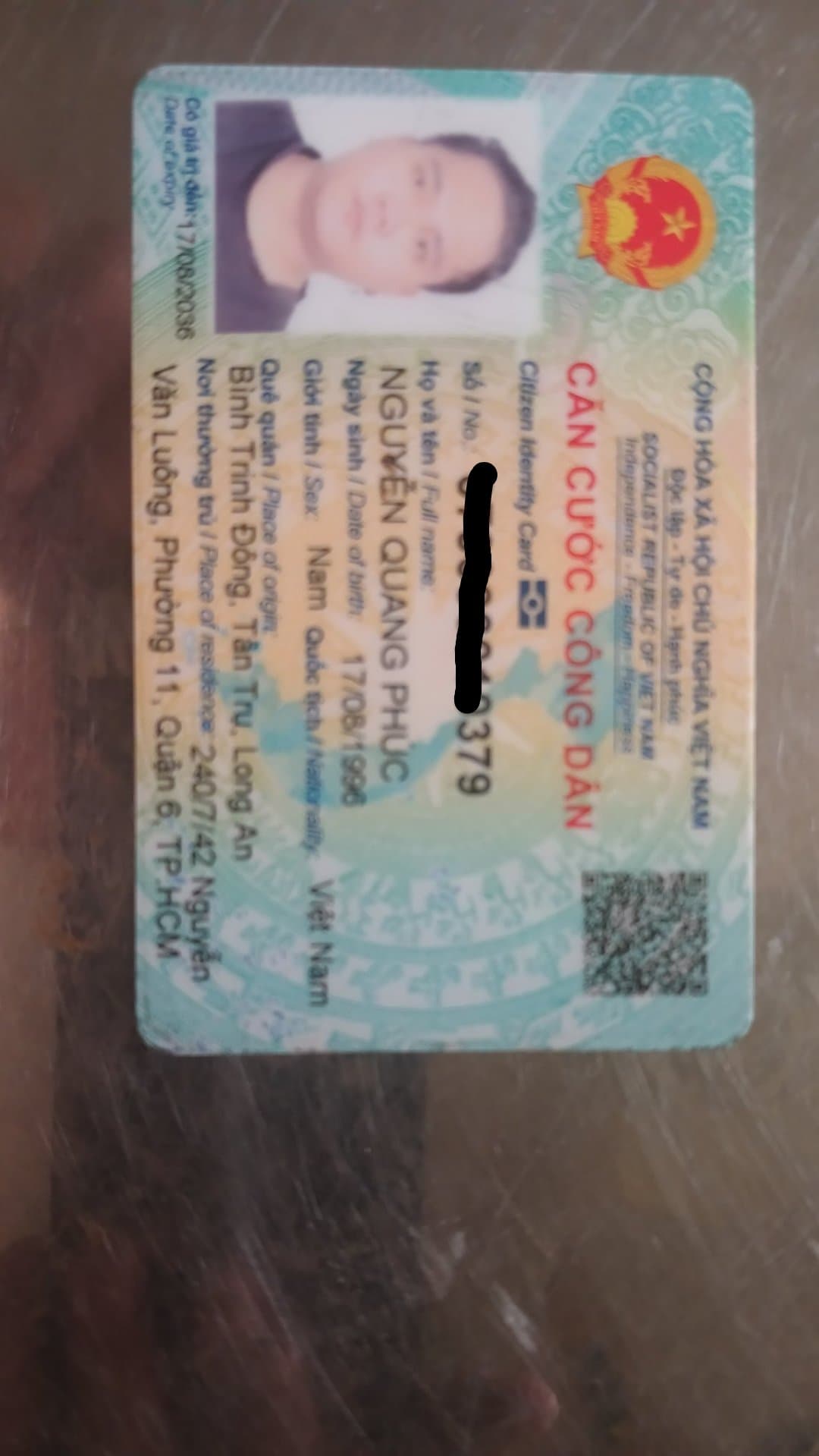 Rơi ví Nguyễn Quang Phúc ở TPHCM