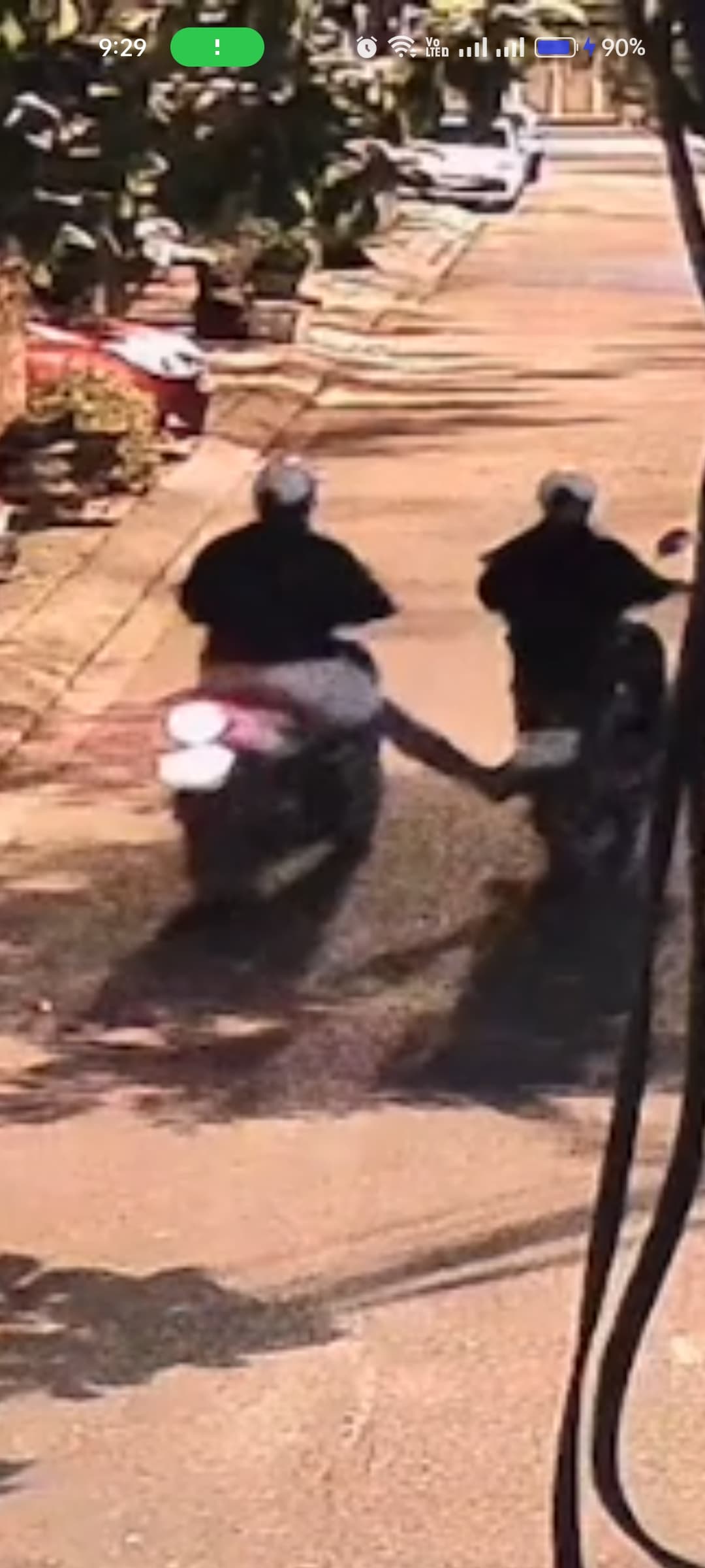 Cần sự giúp đỡ mọi người ạ  