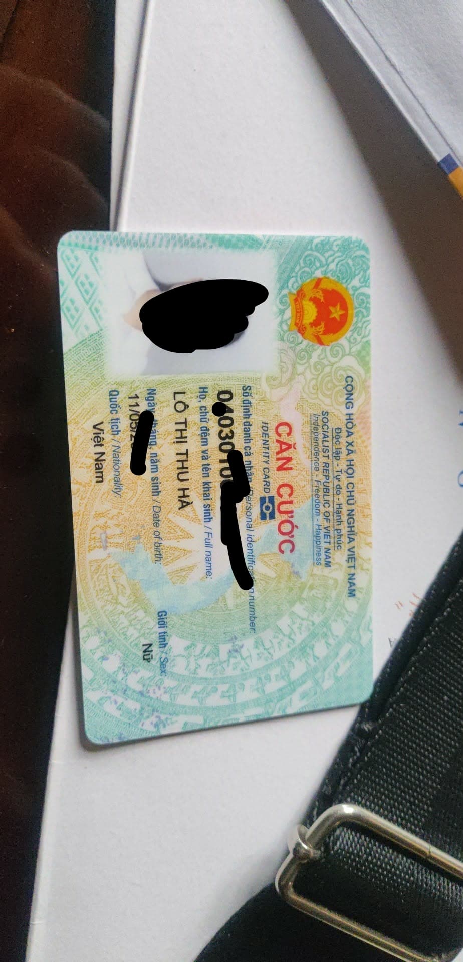 Tìm căn cước bị rơi ở đường mòn Hồ Chí Minh : hvt: LÔ THỊ THU HÀ