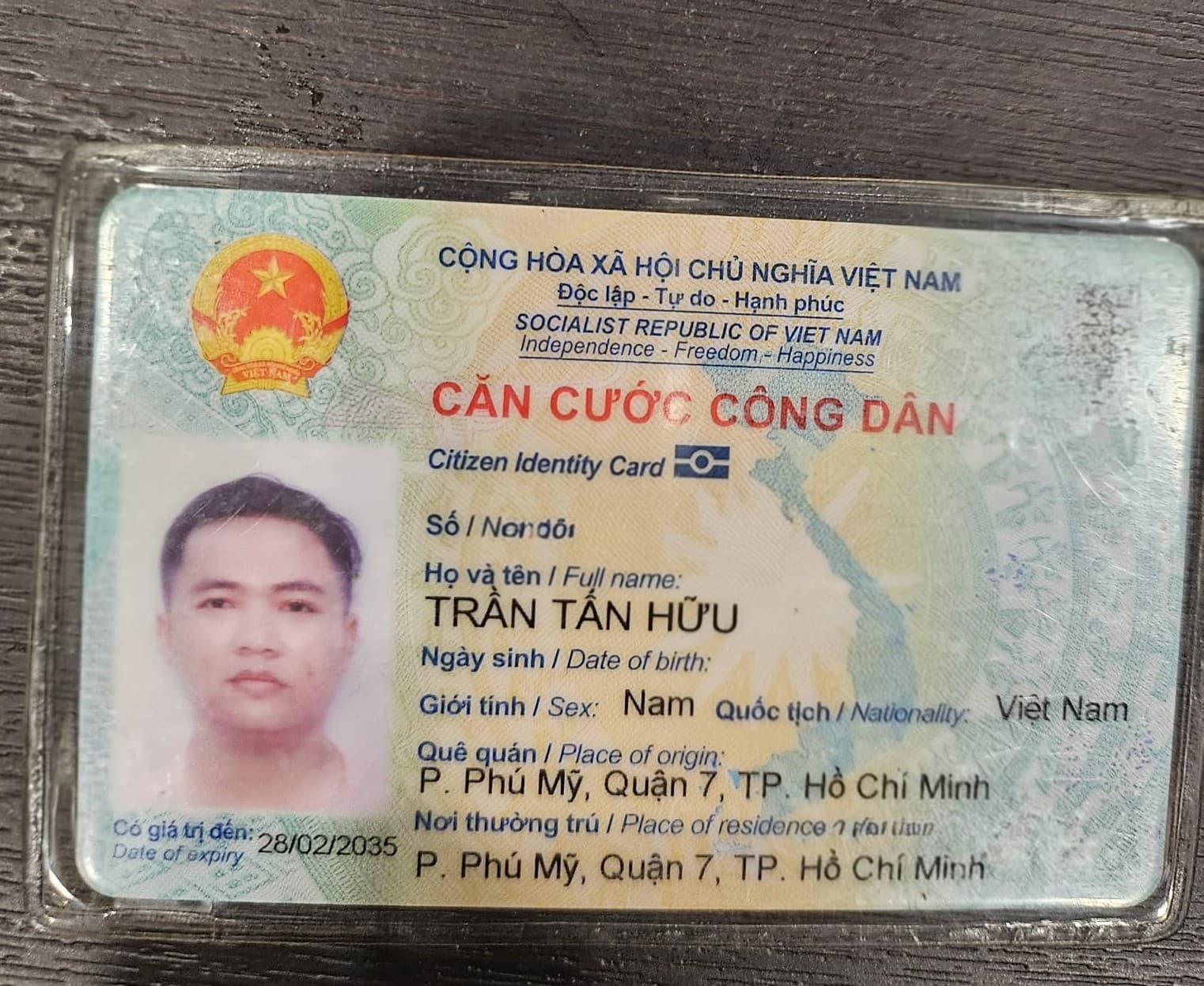 Tìm ví giấy tờ rơi ở TpHCM tên Trần Tấn Hữu