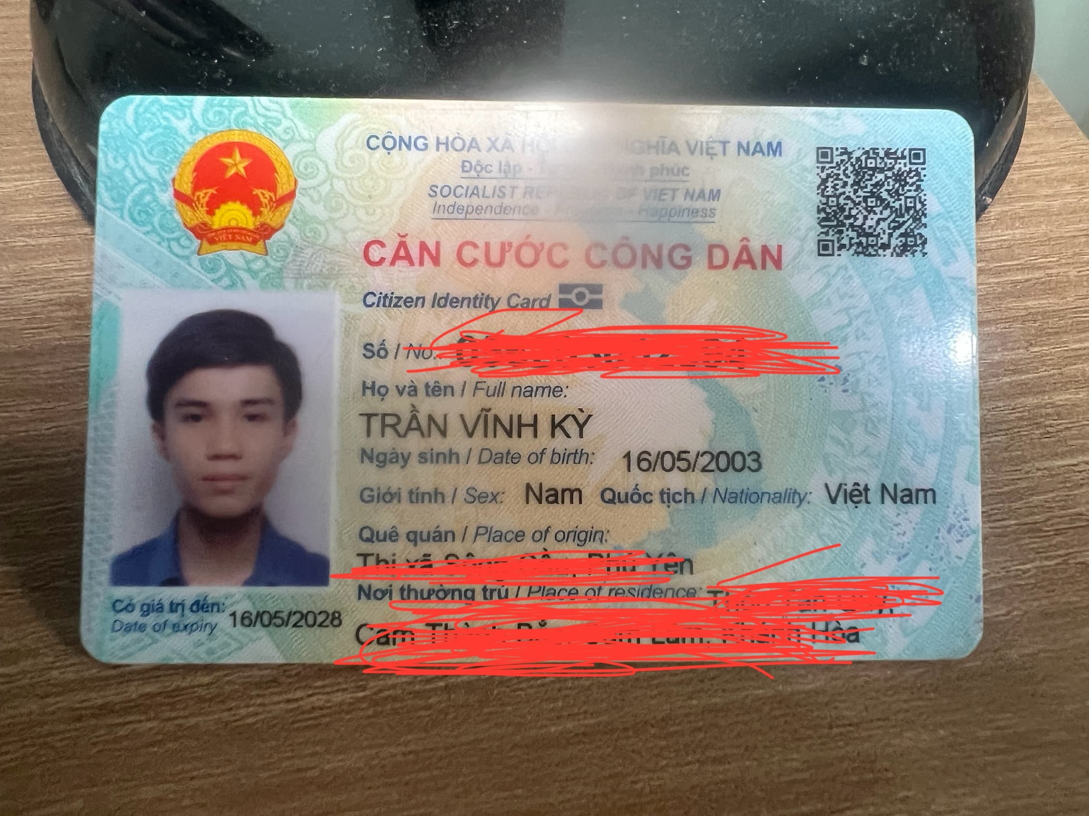 Tìm lại ví trong đó có cccd và giấy phép lái xe A1. Trần Vĩnh Kỳ 2003 rơi ở Nha Trang, Khánh Hoà