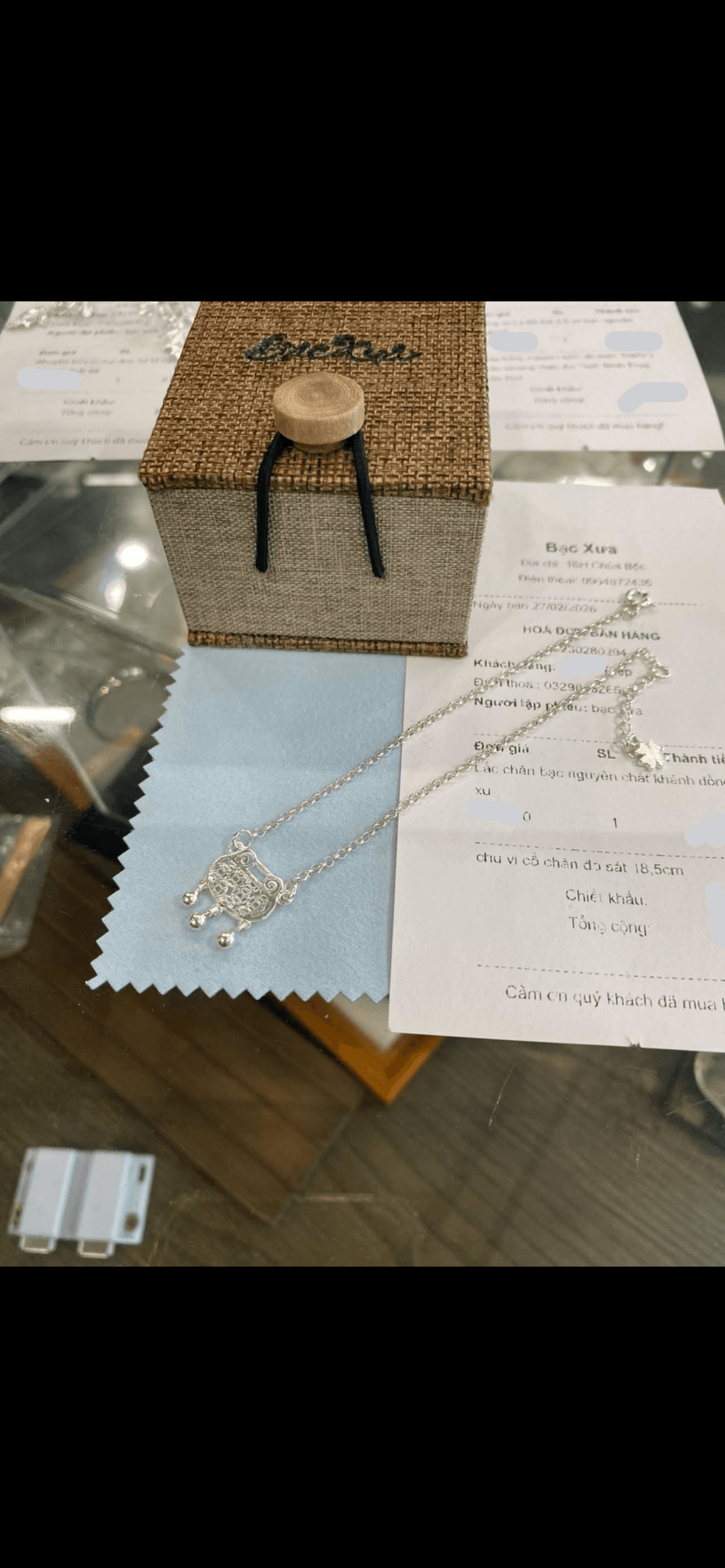 Tìm vòng cổ rơi ở Thái Thịnh-Pháo Đài Láng