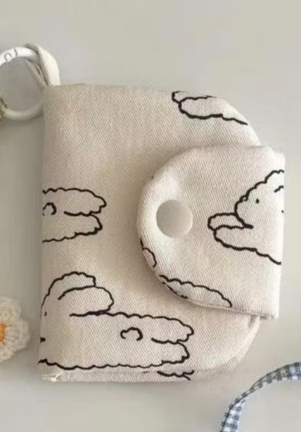 em mất ví mày trắng có hình mấy con thỏ đen