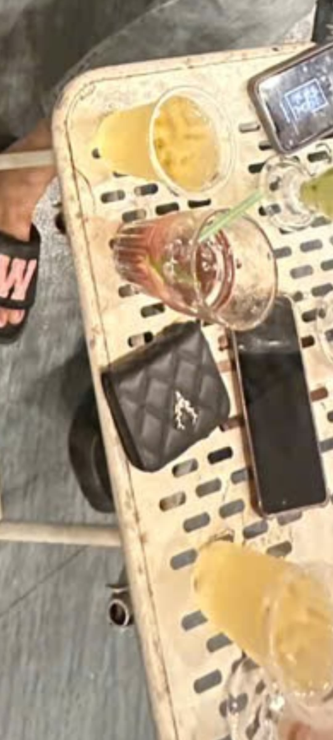 rơi ví giấy tờ tùy thân cccd gplx ATM Thạch thị hoàng châu 2006 cặt vẹt xe thạch Thị bích vision 