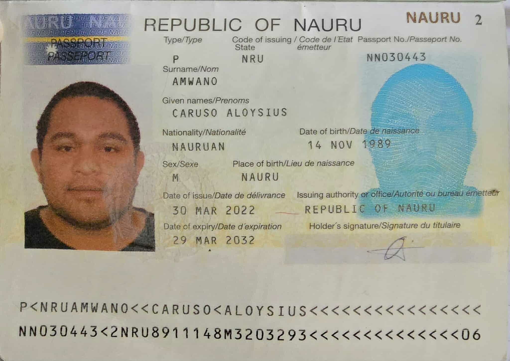 Tìm hộ chiếu bị rớt 