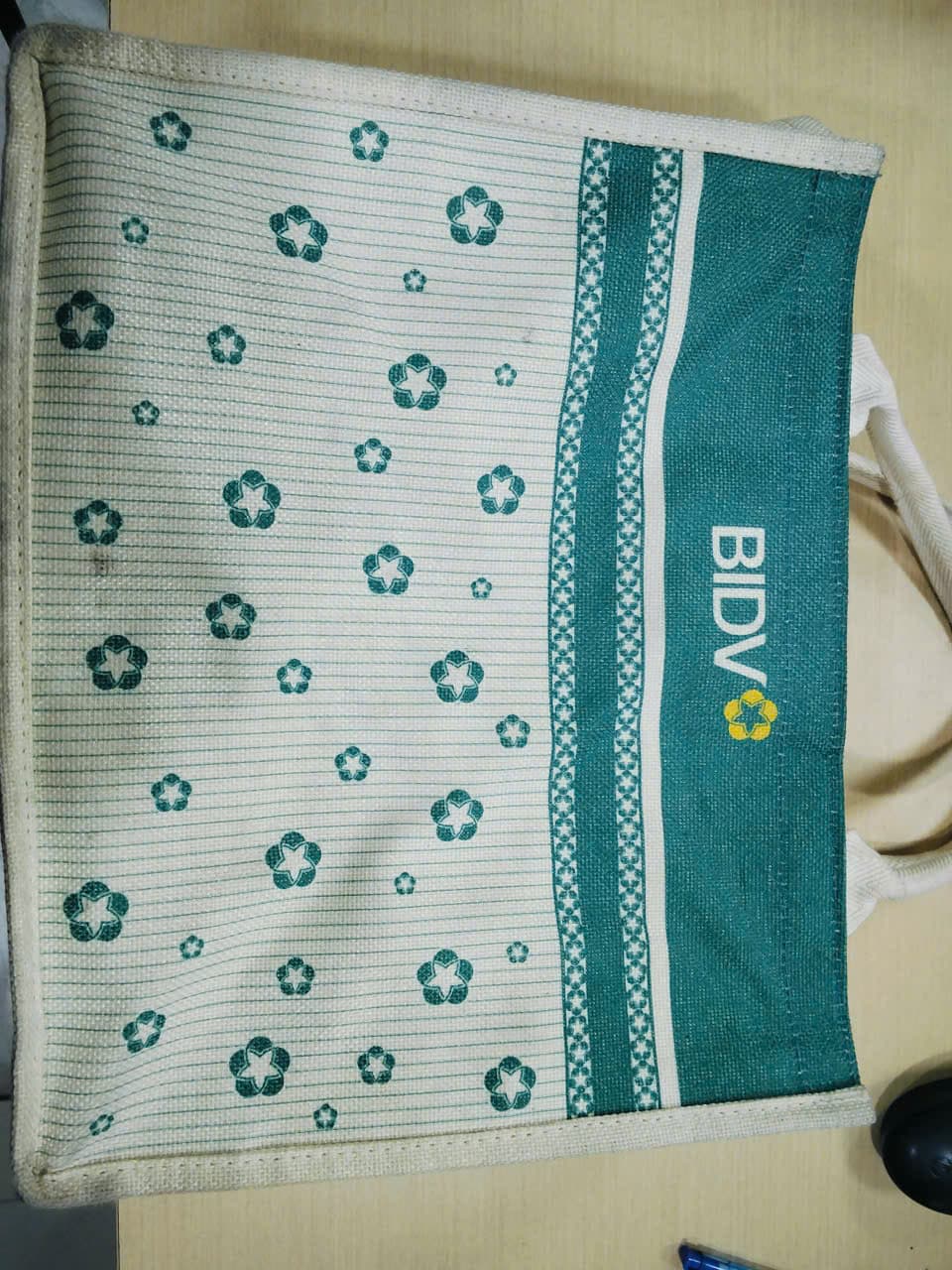 TÌM TÚI BỊ THẤT LẠC