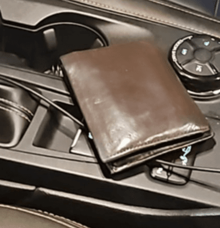 Rơi ví/ giấy tờ tùy thân tên Phạm Quang Thắng 2003 ở Hà Nội