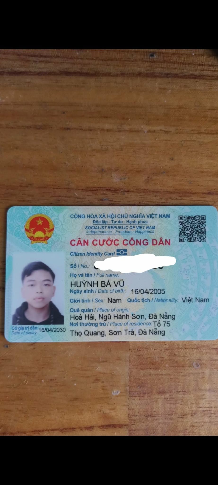 e có lm rơi ví và mong muốn lấy lại giấy tờ ạ