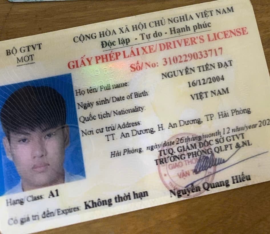 Em cần tìm ví có cccd bằng lx giấy tờ xe nguyễn tiến đạt 16-12-2004 