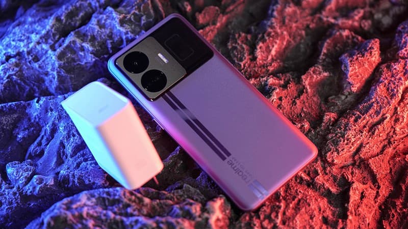 Rơi điện thoại ở Đại lộ Thăng Long 