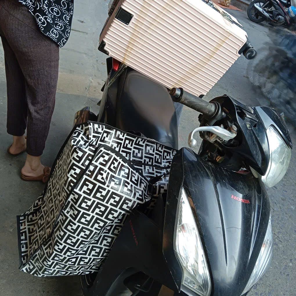 Mất xe vision đen đuôi đỏ  biển 89E1-42697 và giấy tờ tùy thân mang tên Nguyễn Văn Dầu sinh năm 2006