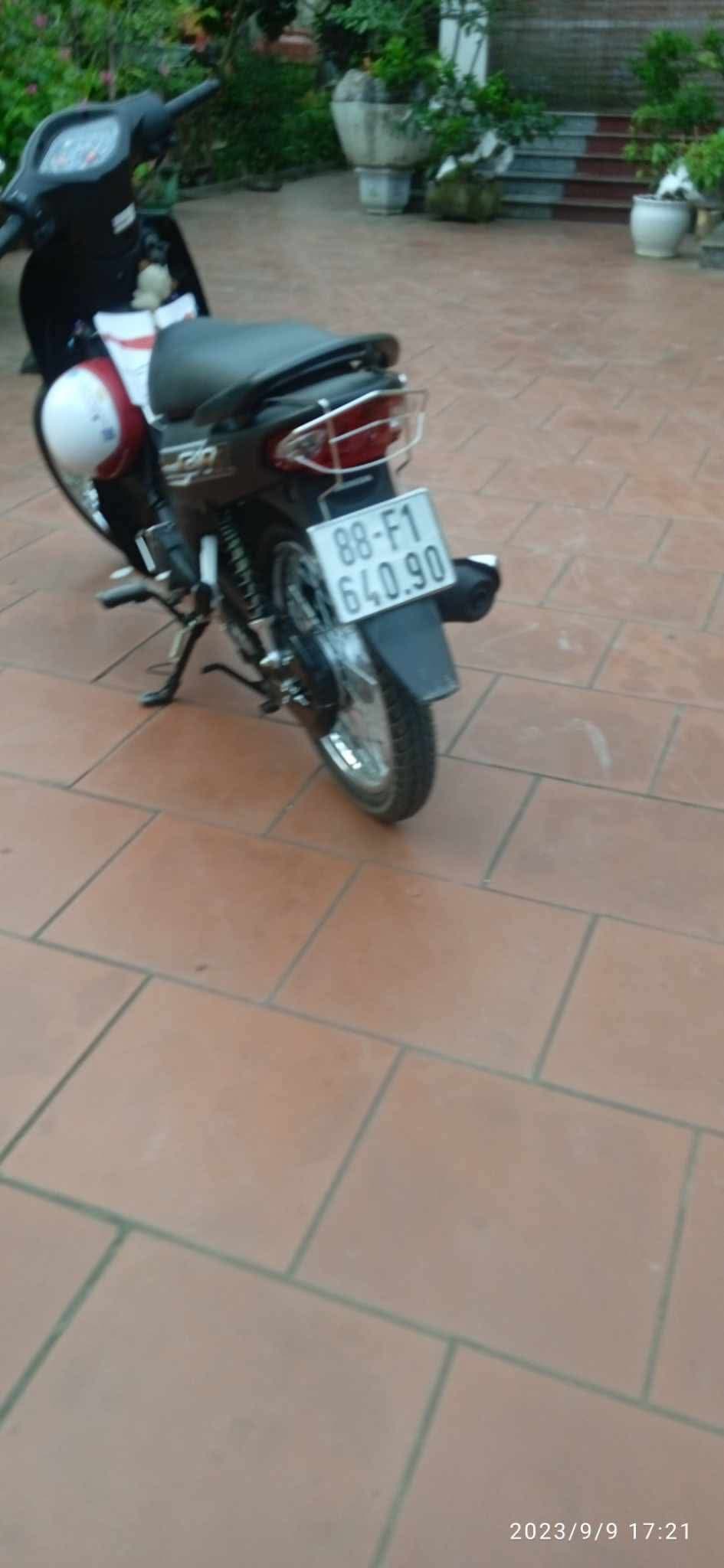 Tìm xe máy wave alpha đen biển số xe 88F1-640.90 ở Hà Nội 