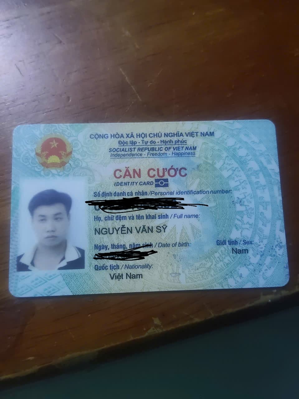 Tìm giấy tờ tùy thân 