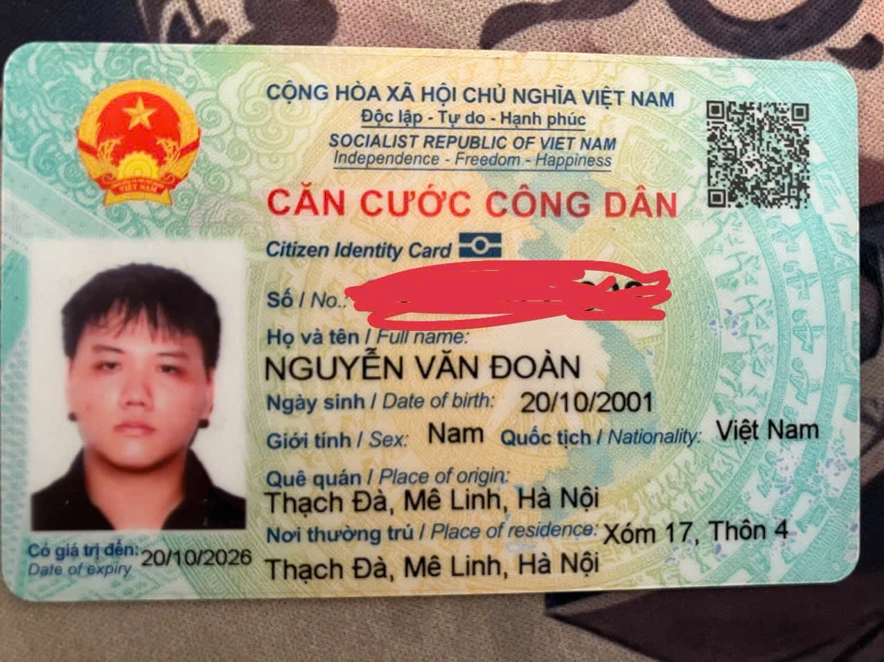 Rơi ví màu đen ở đoạn Bãi Cháy, Cái Dăm