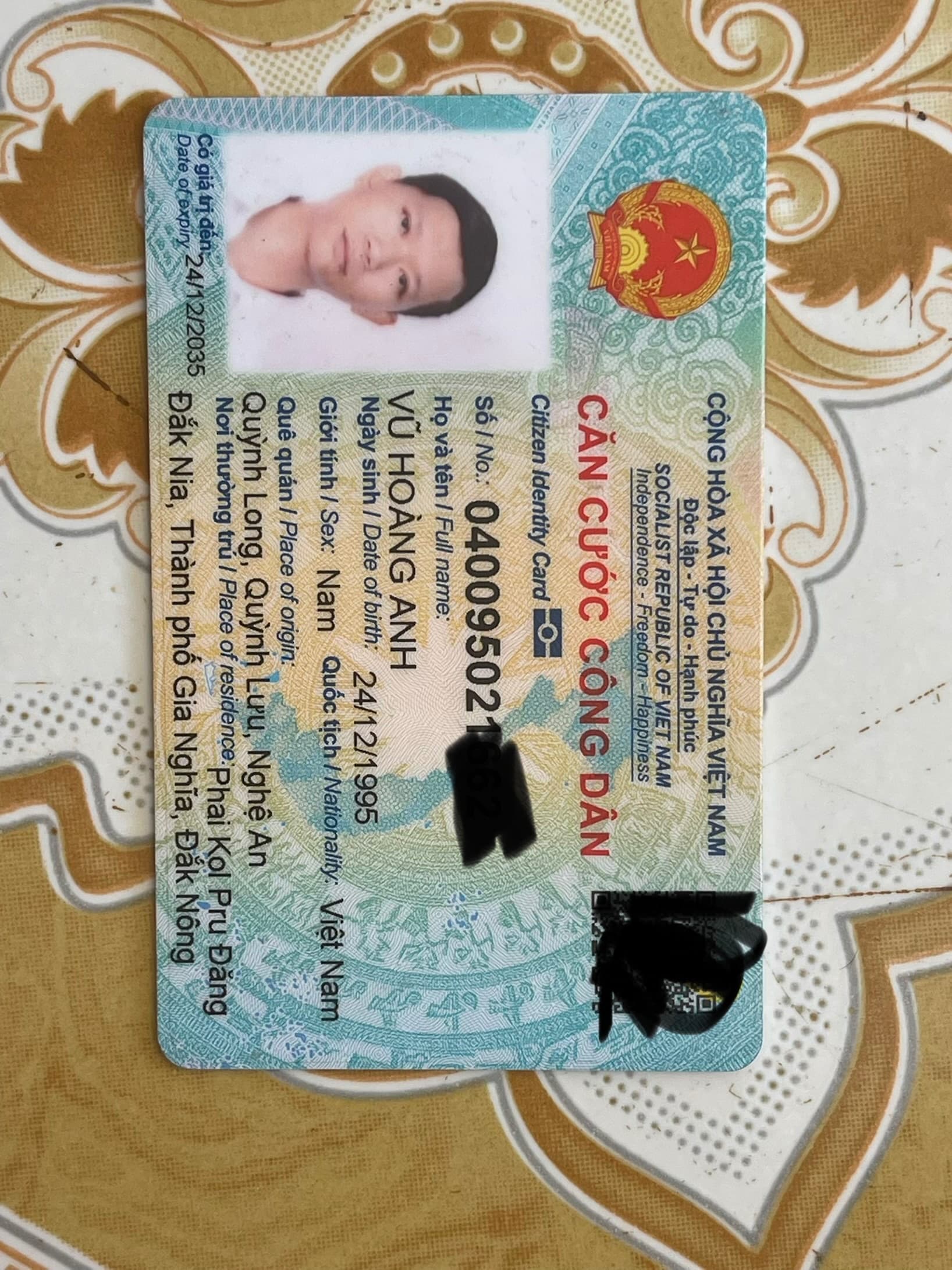 rơi ví/ giấy tờ tuỳ thân vũ hoàng anh 24/12/1995 ở bình hoà, bình dương