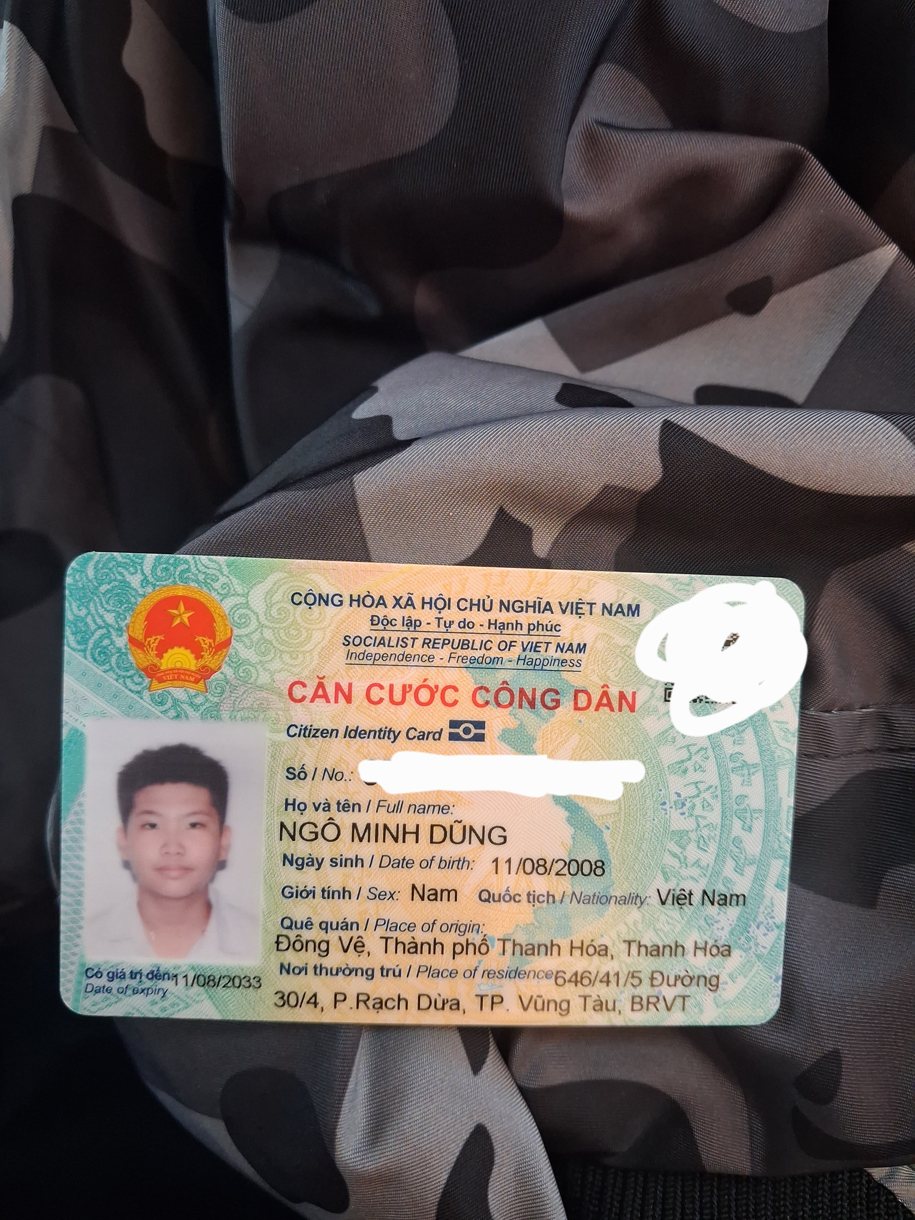 Rơi ví da màu nâu Ngô Minh Dũng 2008, rơi ở phường Rạch Dừa, Vũng Tàu