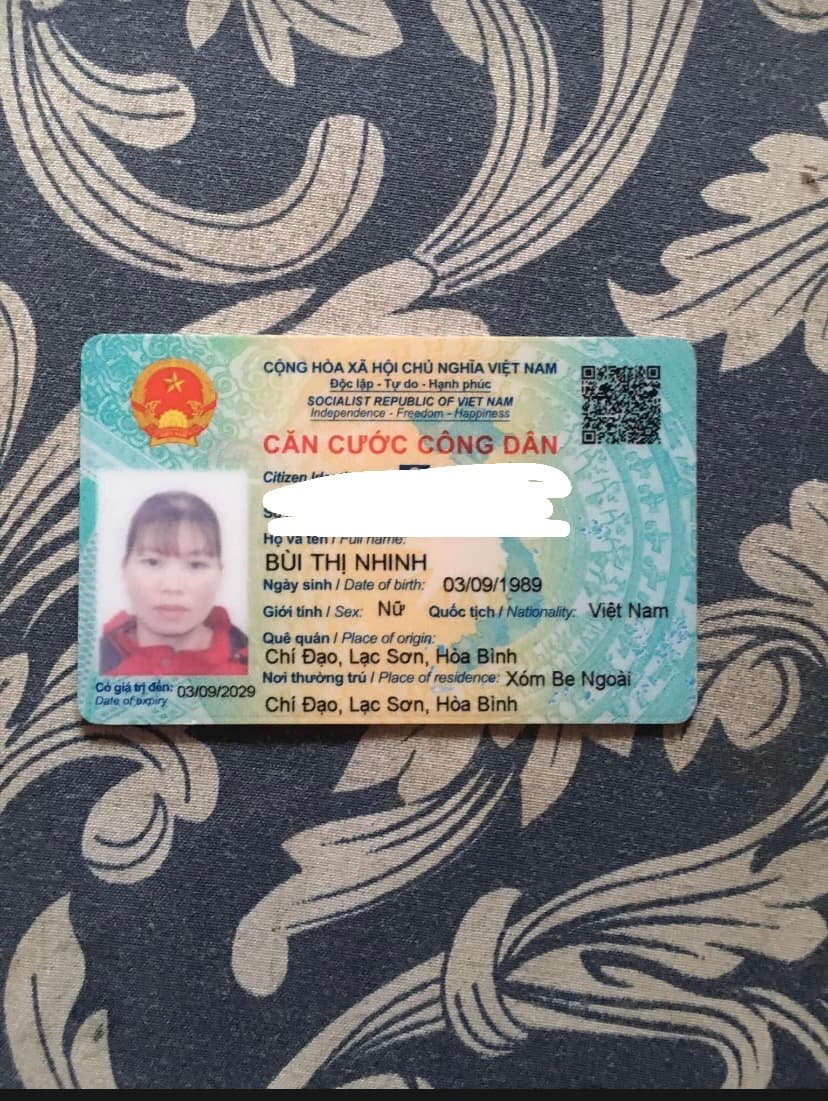 Rơi ví, 1cccd tên Bùi Thị Nhinh 1989 ,1 thẻ ngân hàng lpbank rơi từ cổng cty điện tử lạc sơn Hbinh