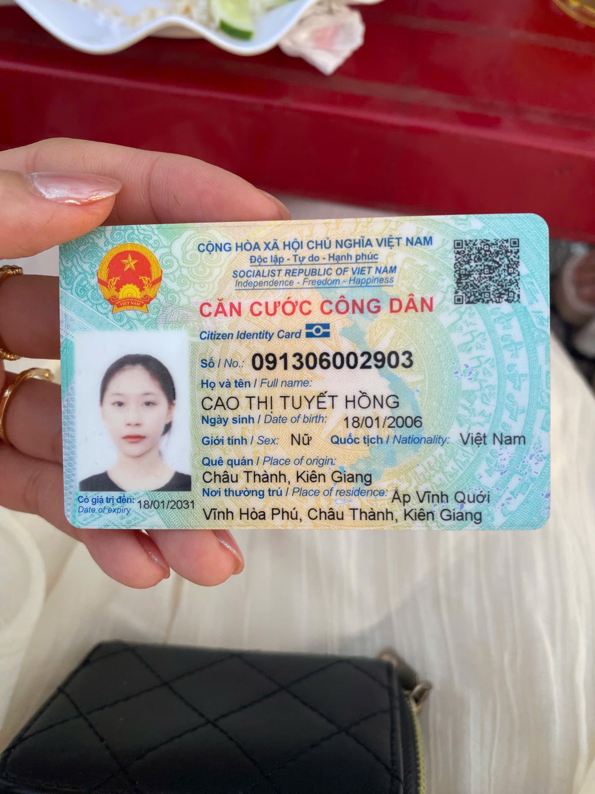 Mình tìm cccd ở khu vực bến tàu rạch giá kiên giang tàu đỏ , tên : CAO THỊ TUYẾT HỒNG