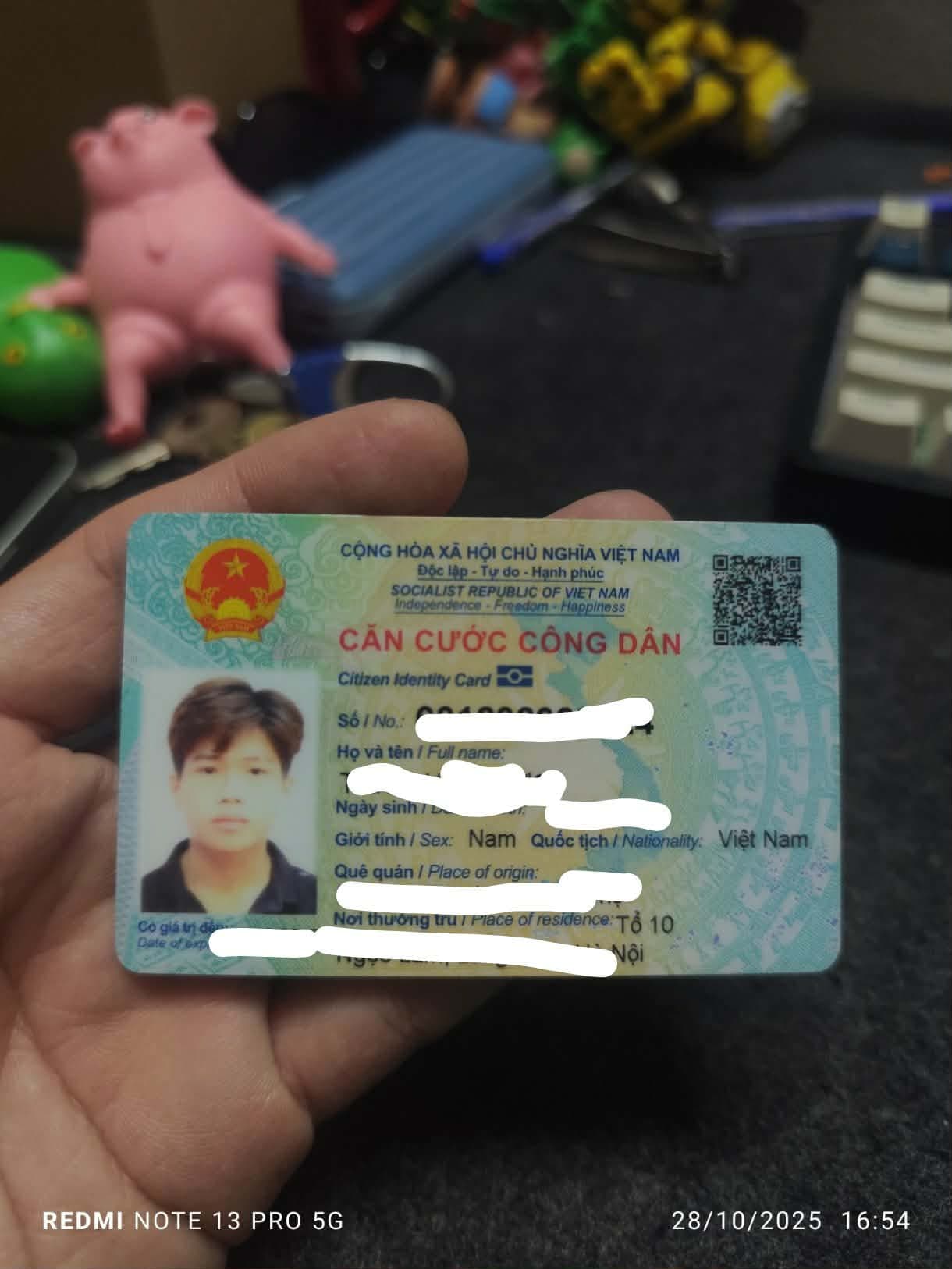 Rơi ví/giấy tờ tuỳ thân Tăng Hữu Đức 2002 ở Long Biên Hà Nội