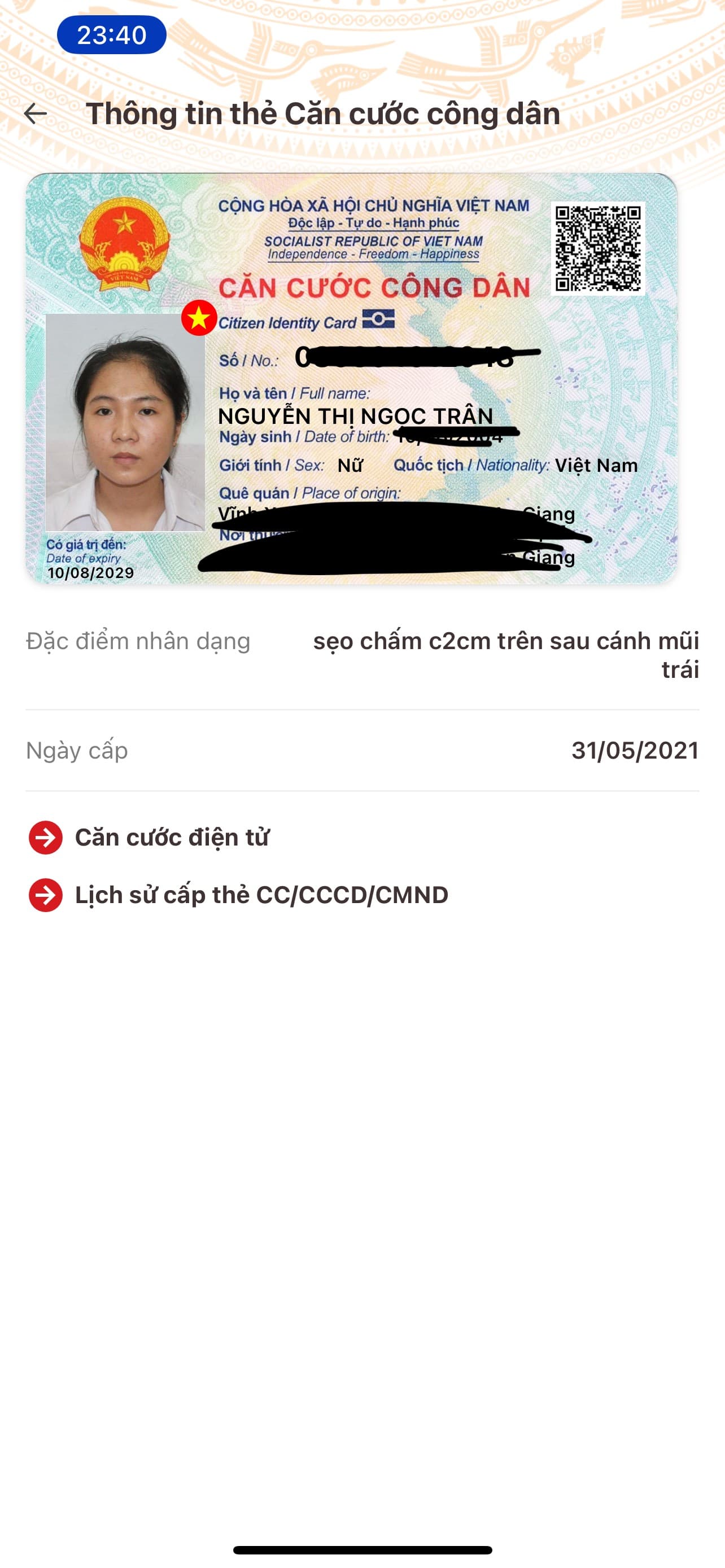 đánh rơi ví tiền, trong đó gồm có: Cavet xe máy, CCCD NGUYỄN THỊ NGỌC TRÂN rơi Hồ Văn Huê,Phú Nhuận 