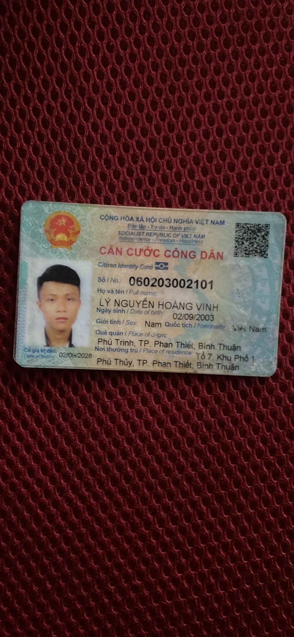 Rơi ví Lý Nguyễn Hoàng Vinh ở Phan thiết