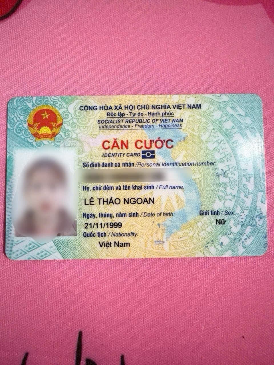 Rơi ví/ Lê Thảo Ngoan 21/11/1999 rơi ở đoạn đường từ cty Pooing vina đến  ( Tiệm trà Ực Ực)