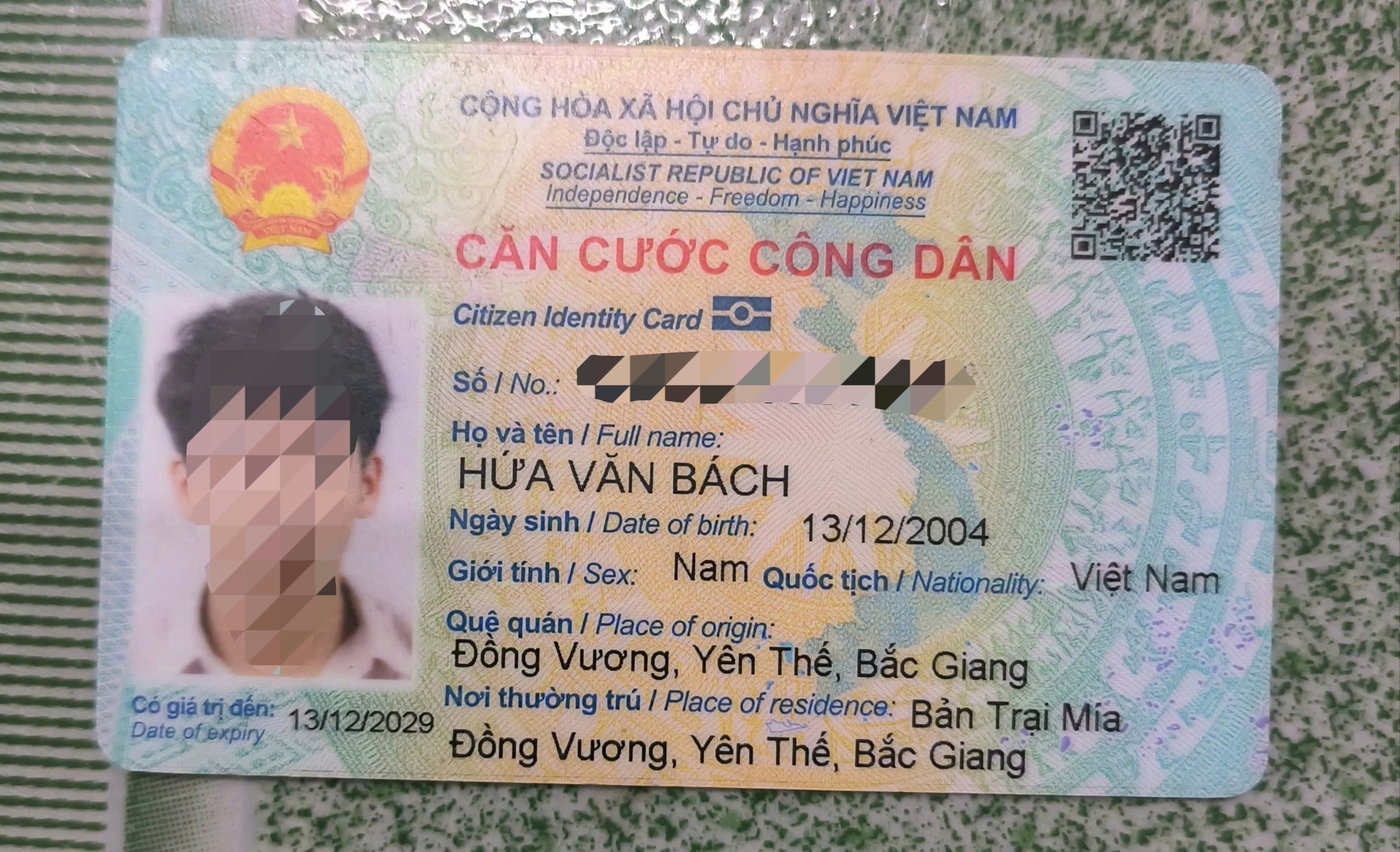 Em tìm ví bị rơi tên Hứa Văn Bách ở khu vực Thái Nguyên 