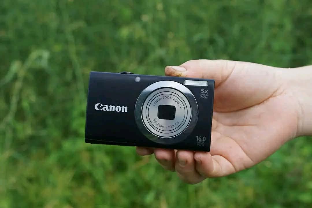 Rơi 2 máy ảnh, pin và củ sạc Vũ Hà Linh rơi ở Tiên Du, Bắc Ninh