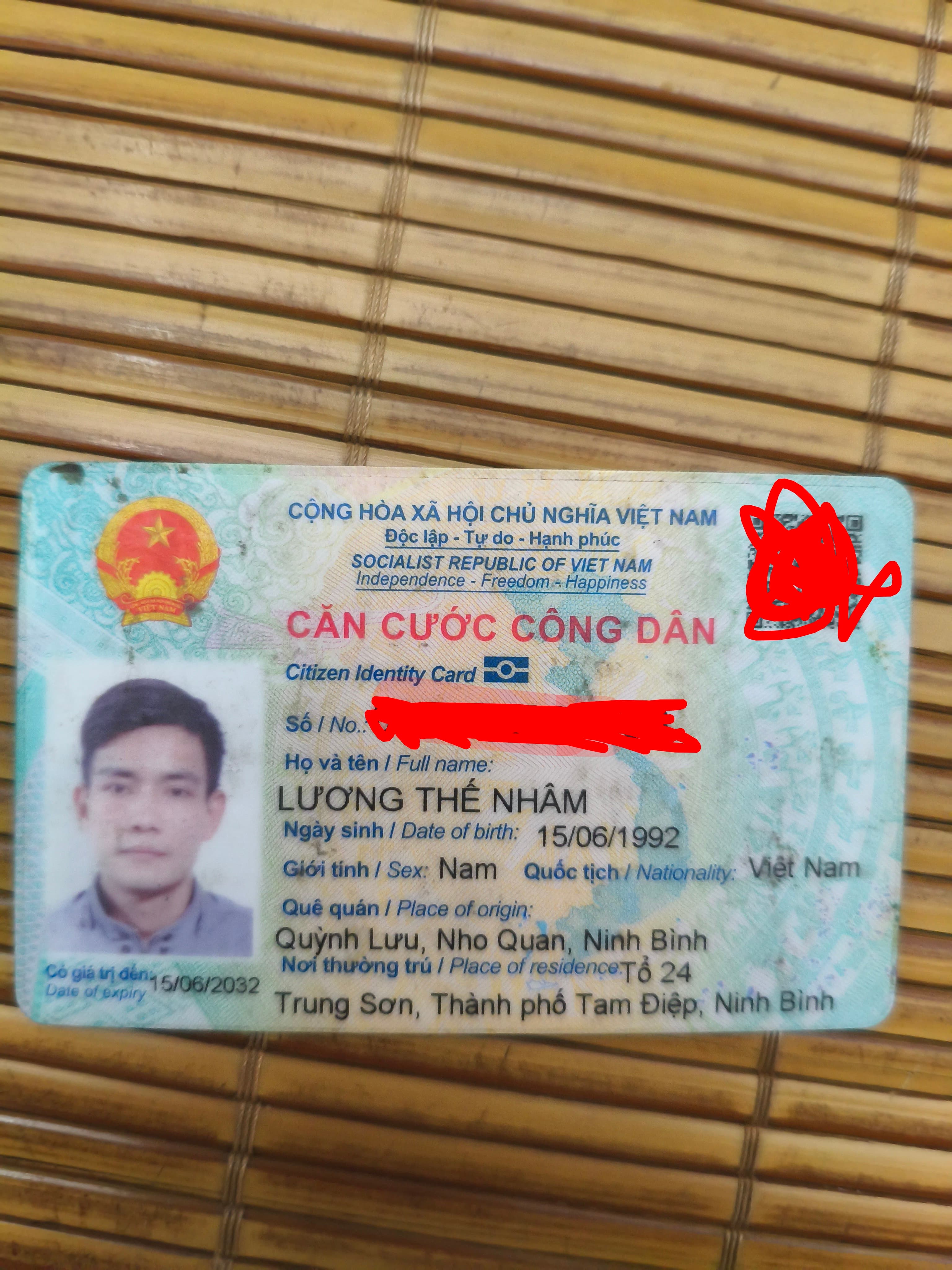 Rơi ví , căn cước công dân Lương Thế Nhâm 15-6-1992 tam điệp ninh bình , bằmg lái đăng kí xe máy