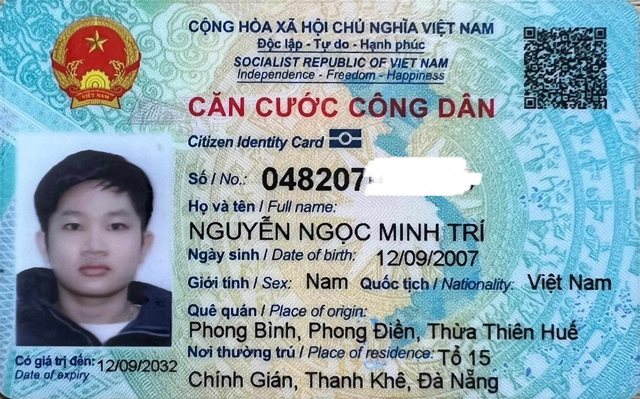 Em làm rơi ví có giấy tờ tuỳ thân Nguyễn Ngọc Minh Trí 2007 rơi ở khu Làng Lá Hoà Bắc, Đà Nẵng