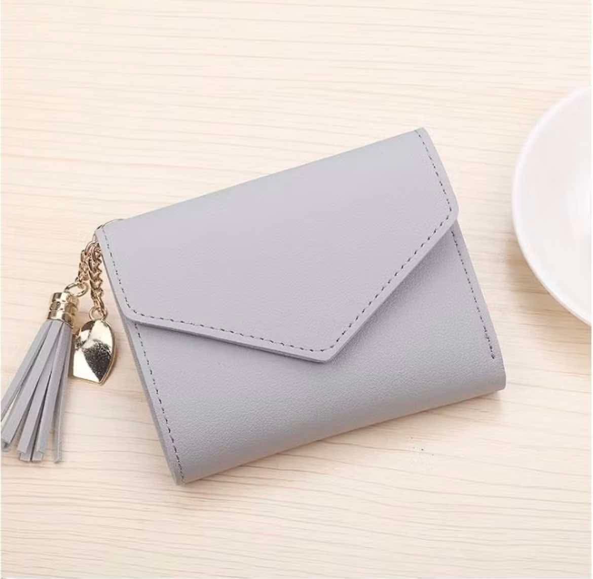 RƠI VÍ/GIẤY TỜ TUỲ THÂN NGUYỄN YẾN NGỌC 2006 rơi ở Hà Nội