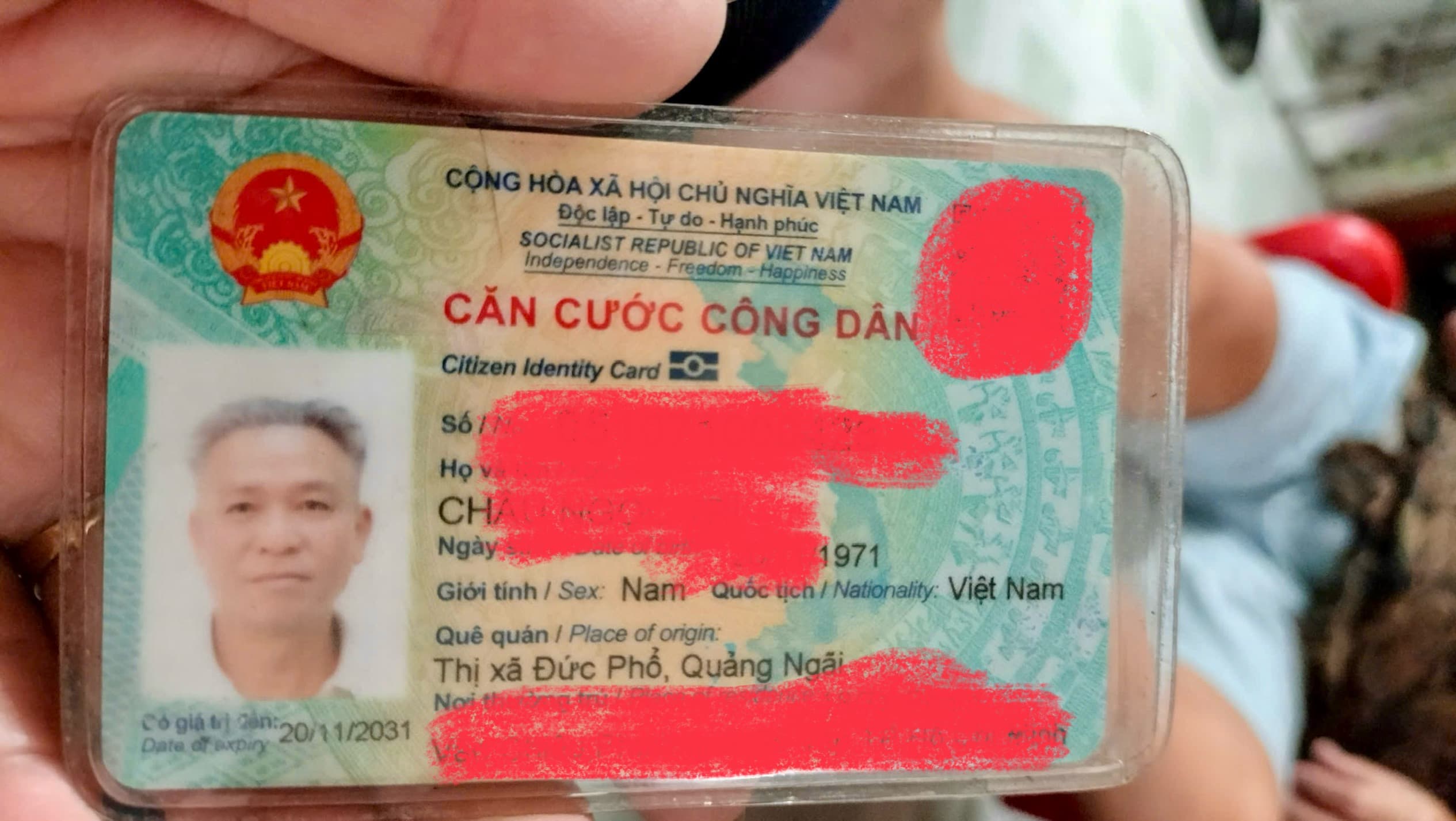 Tìm ví có giấy tờ tên : CHÂU NGỌC TRÍ