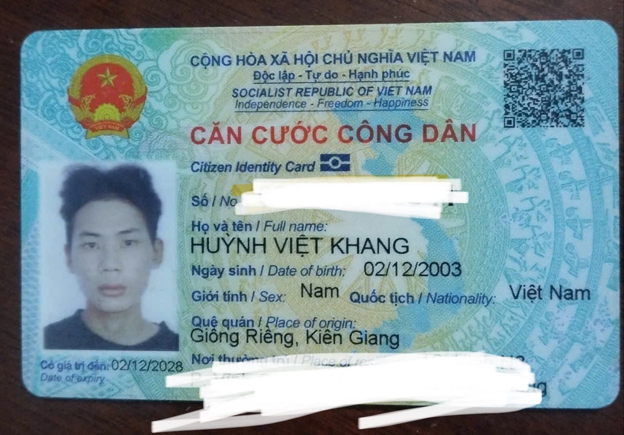 Em bị mất 1 cái ví màu vàng , bên trong có giấy tờ tuỳ thân tên Huỳnh Việt Khang rơi ở rạch giá ạ 