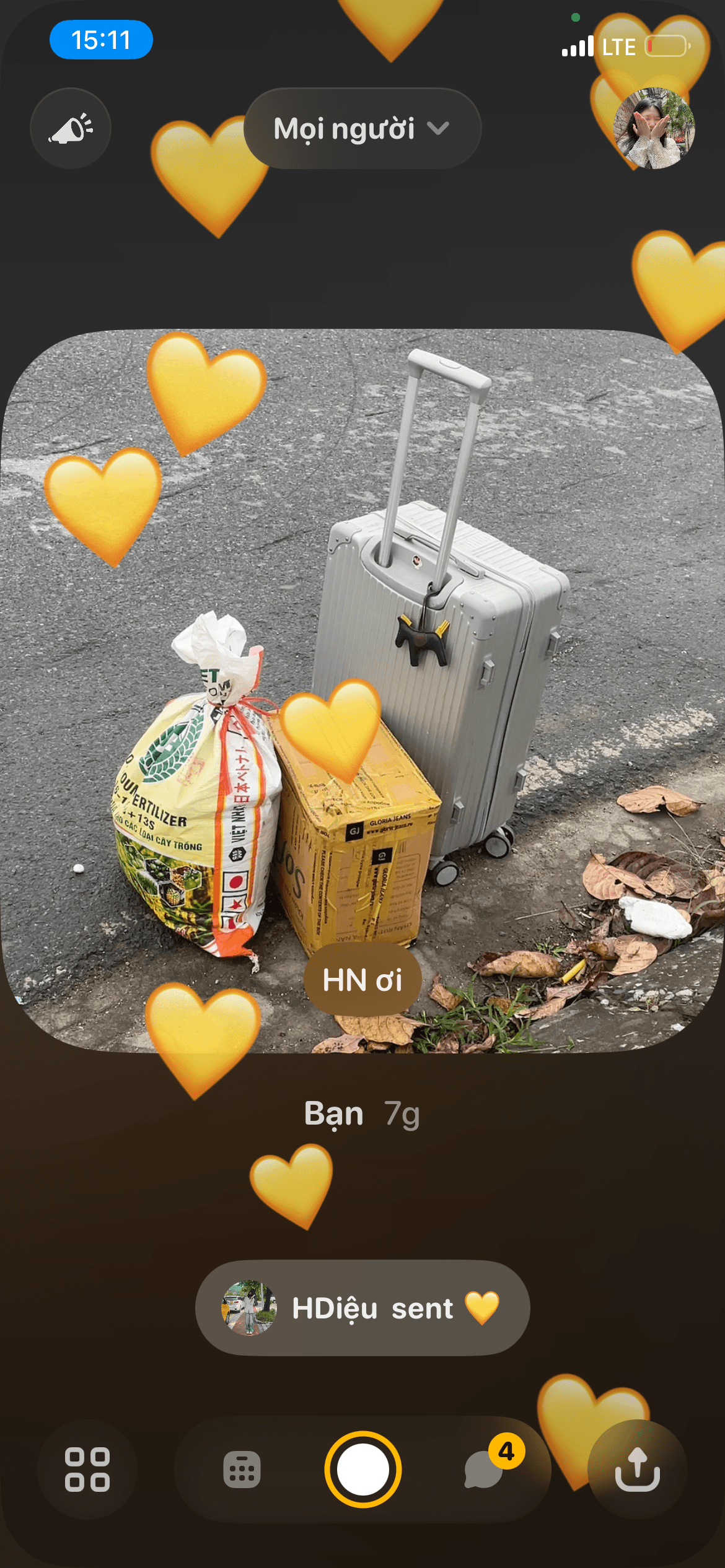 Ai cầm nhầm vali của e ngày 22/2/2026  liên hệ 0876558070