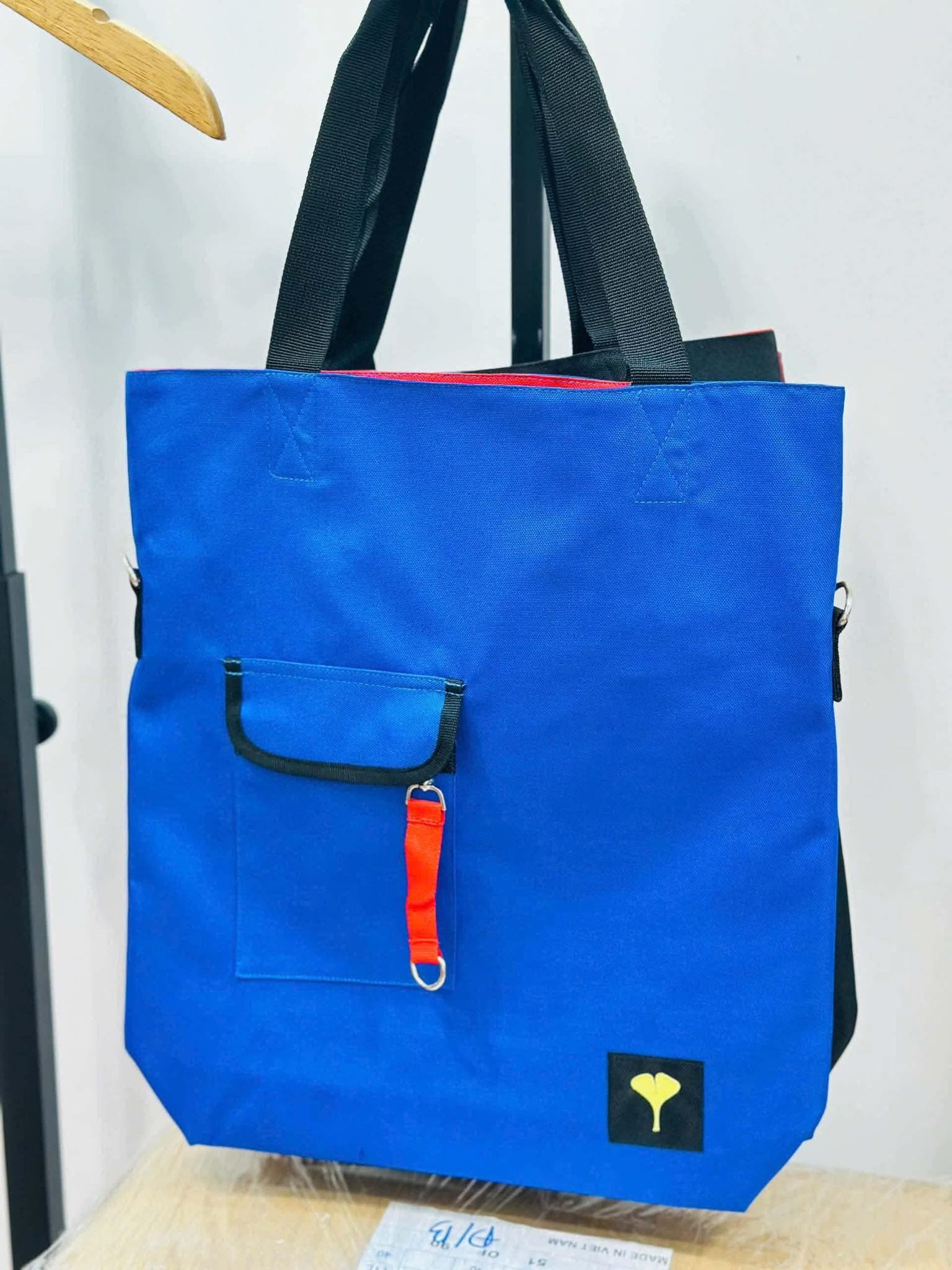 TÌM TÚI VÀ LAPTOP RƠI Ở CMT8 TP.HCM