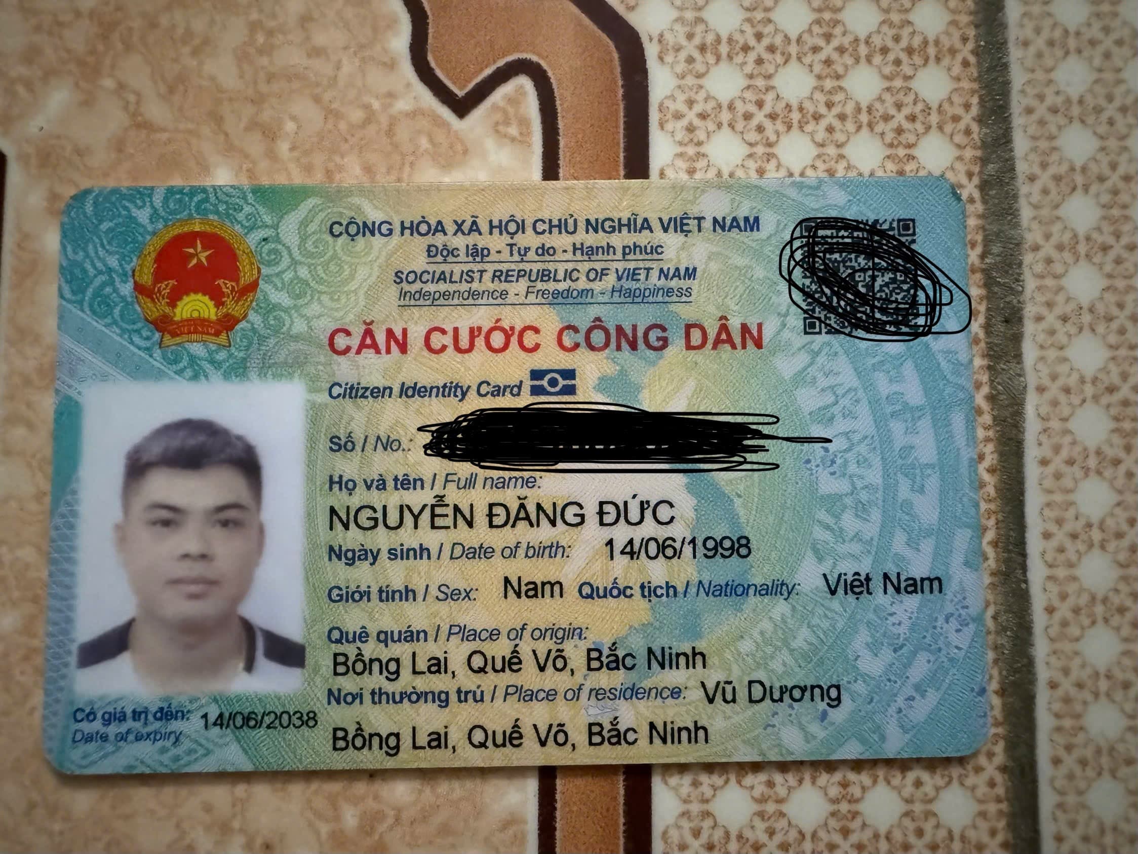 Rơi ví giấy tờ