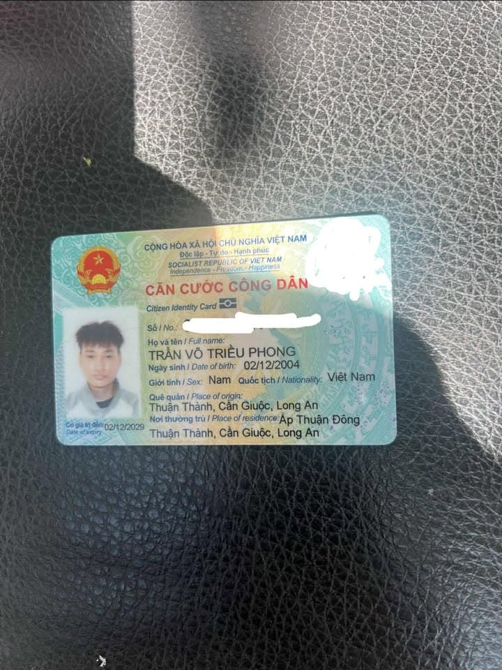 Em có em rơi cccd và bằng