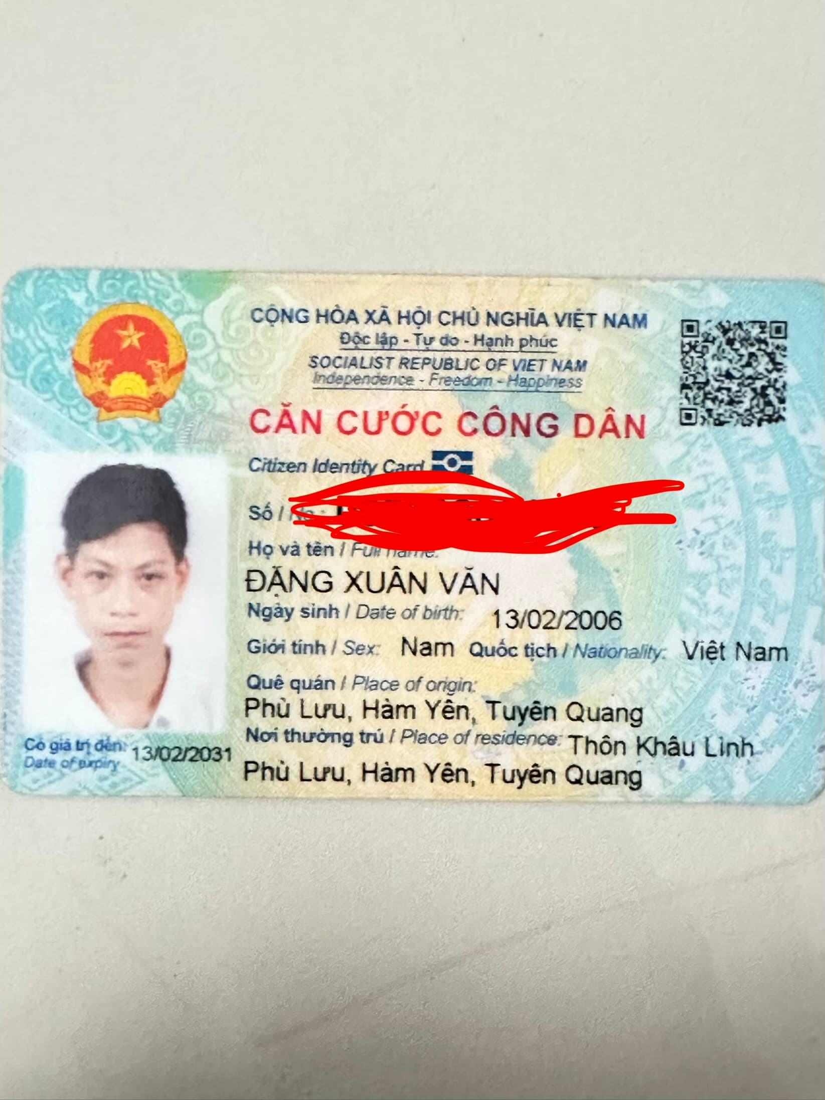 Mình bị rơi ví ở lãm làng- Bắc Ninh có cccd tên Đặng Xuân Văn ở phù lưu,Hàm Yên,Tuyên Quang