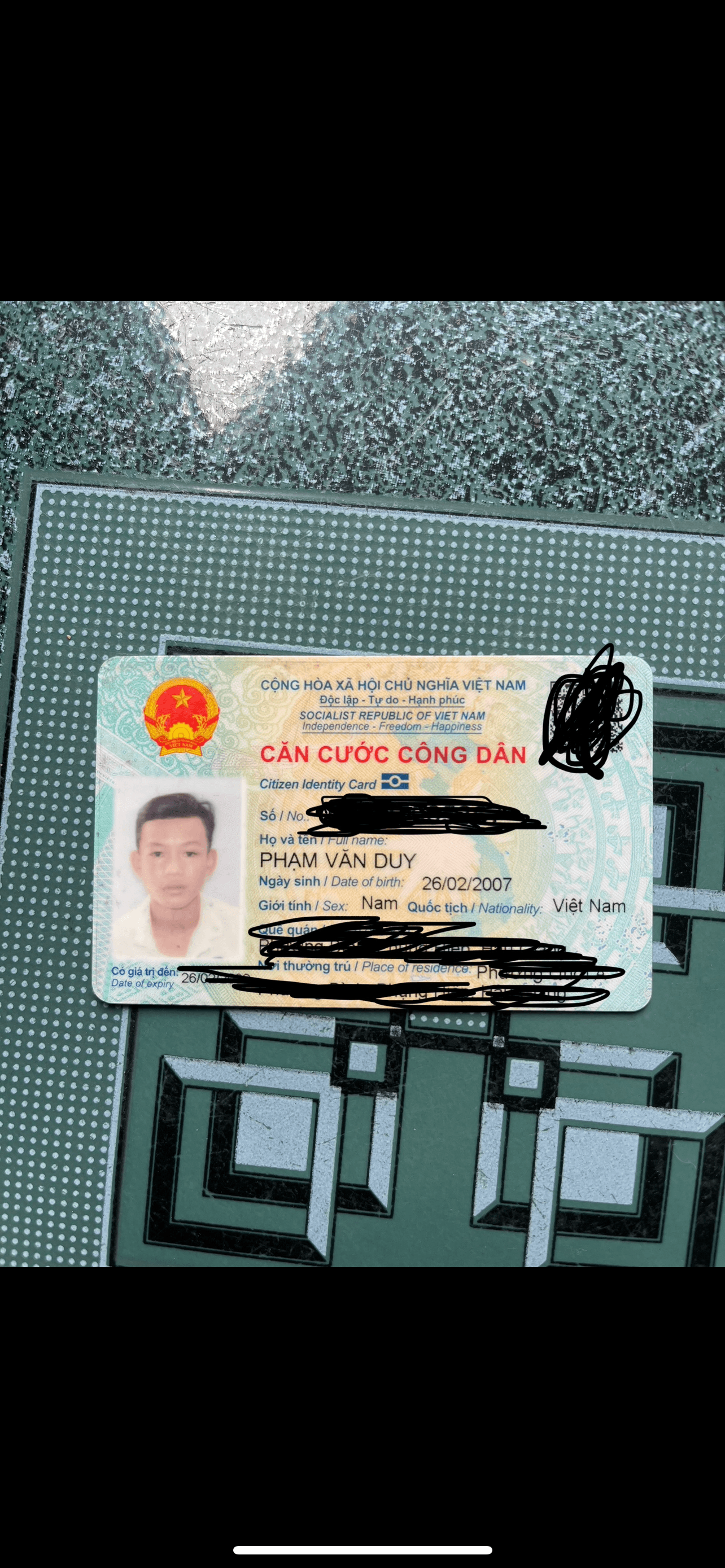 từ hậu giang lên long an em có làm rơi ví màu đen cccd tên Phạm Văn duy ace có nhặt cho em xin lại ạ