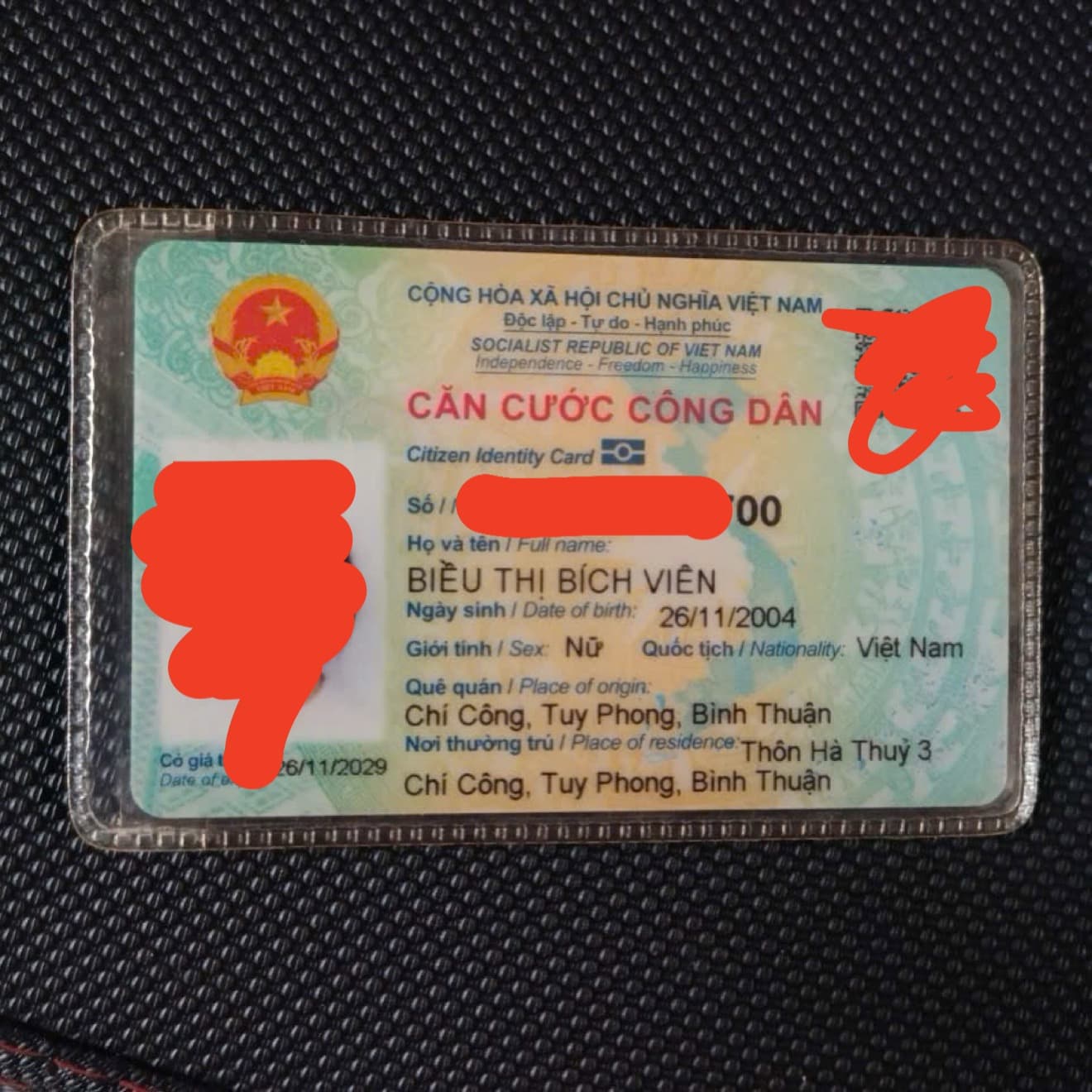 Rơi Ví Giấy tờ tùy thân tiền và thẻ ngân hàng ( Biều Thị Bích Viên ) 26/11/2004