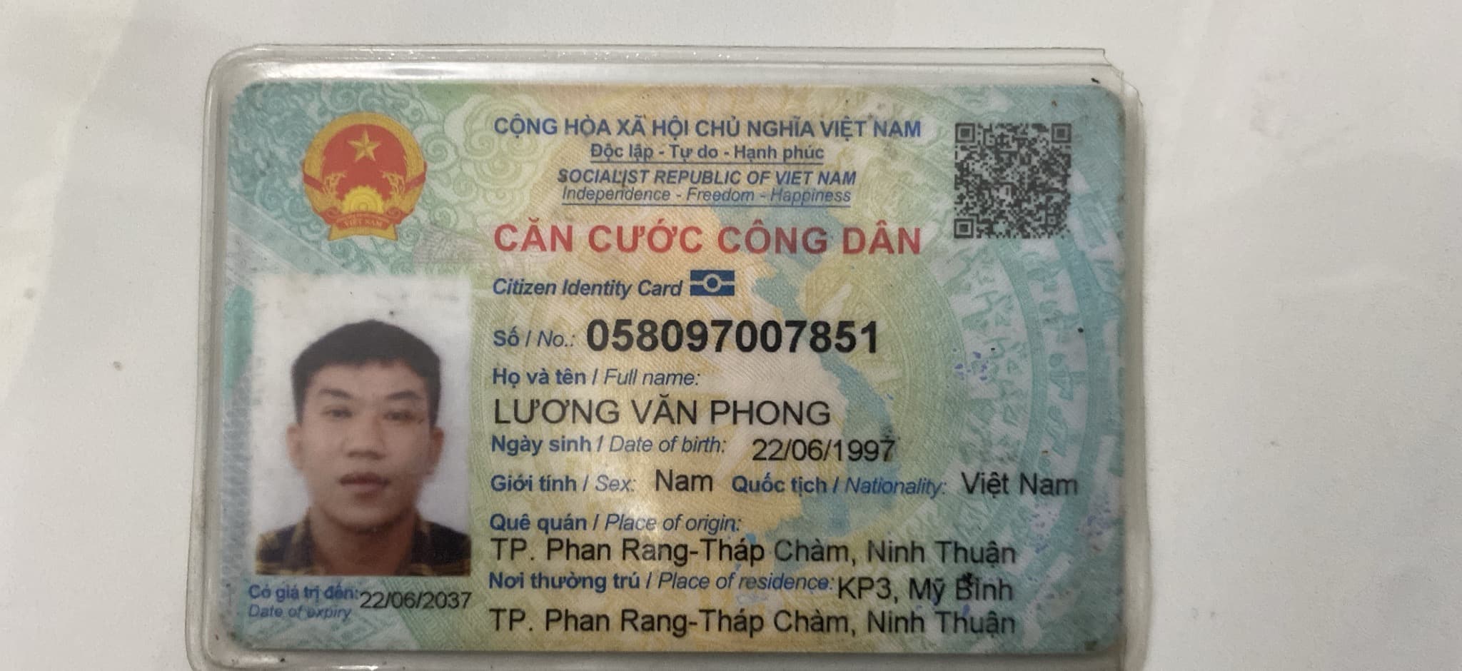 Mất ví da màu nâu
