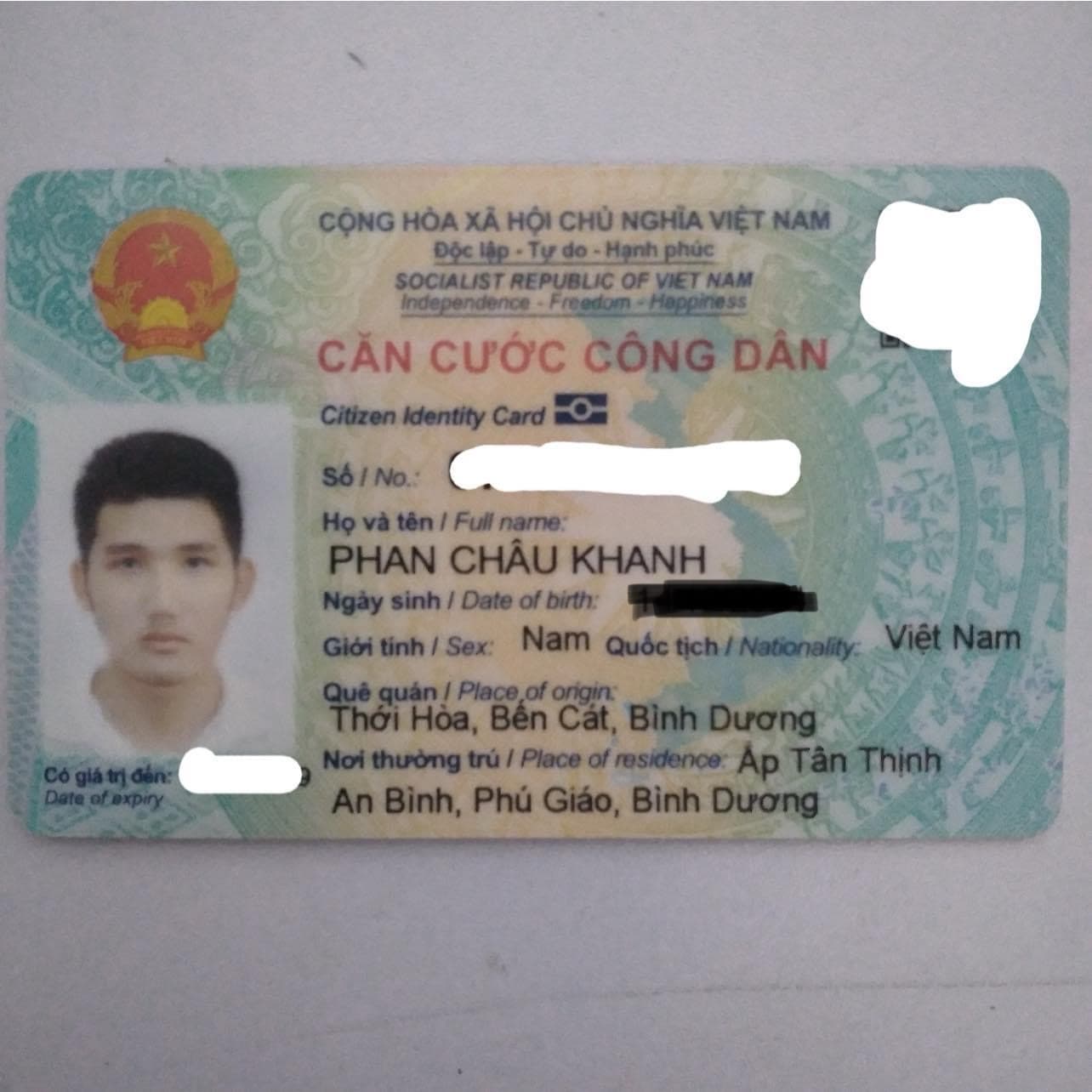 Rơi ví màu xanh dương/ cccd tên phan châu khanh 2004 ở Bình Dương